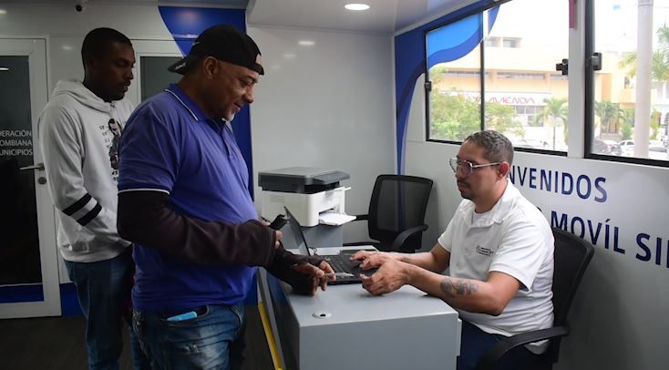 Buenaventura recibe atención de la unidad móvil del SIMIT