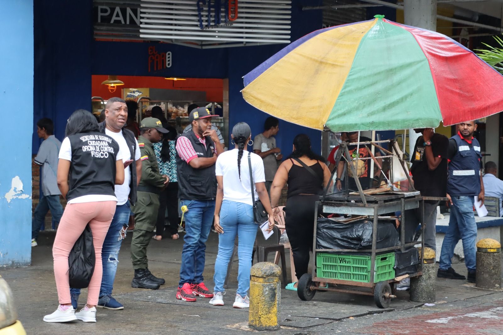 Alcaldía de Buenaventura realiza operativos para recuperar el espacio público durante las festividades navideñas