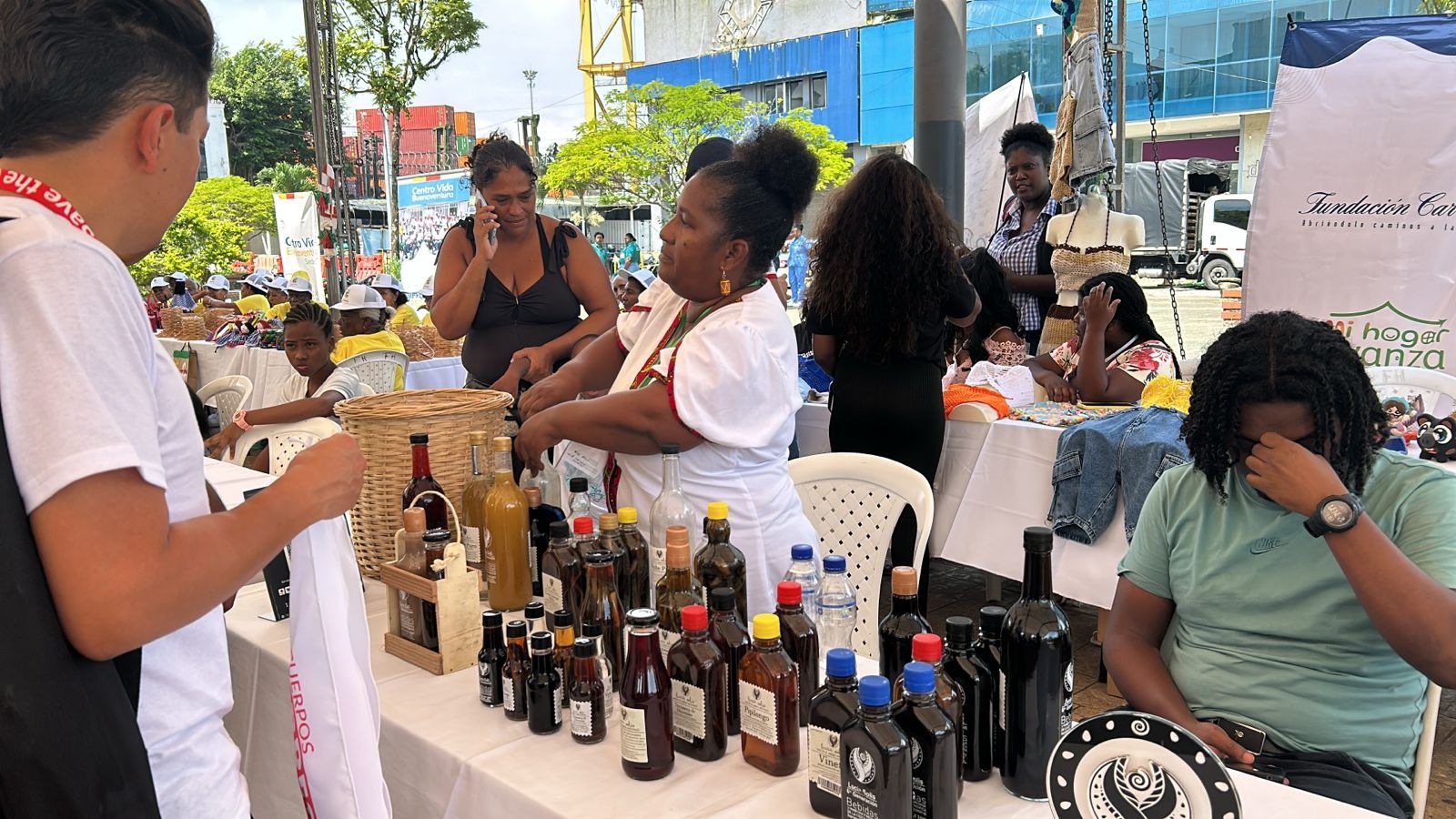 Alcaldía destaca el talento local en la exitosa Feria de Emprendimiento 2024