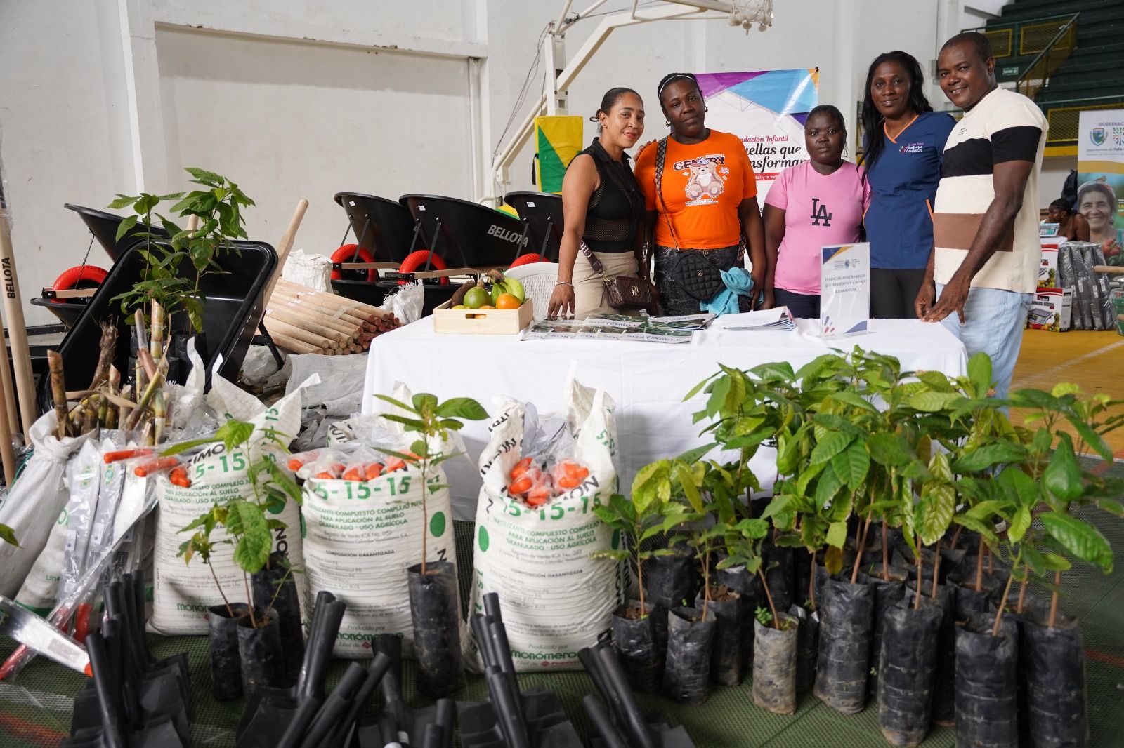 Fortalecimiento de la producción agrícola en Buenaventura: Más de 16 unidades productivas reciben apoyo para su desarrollo