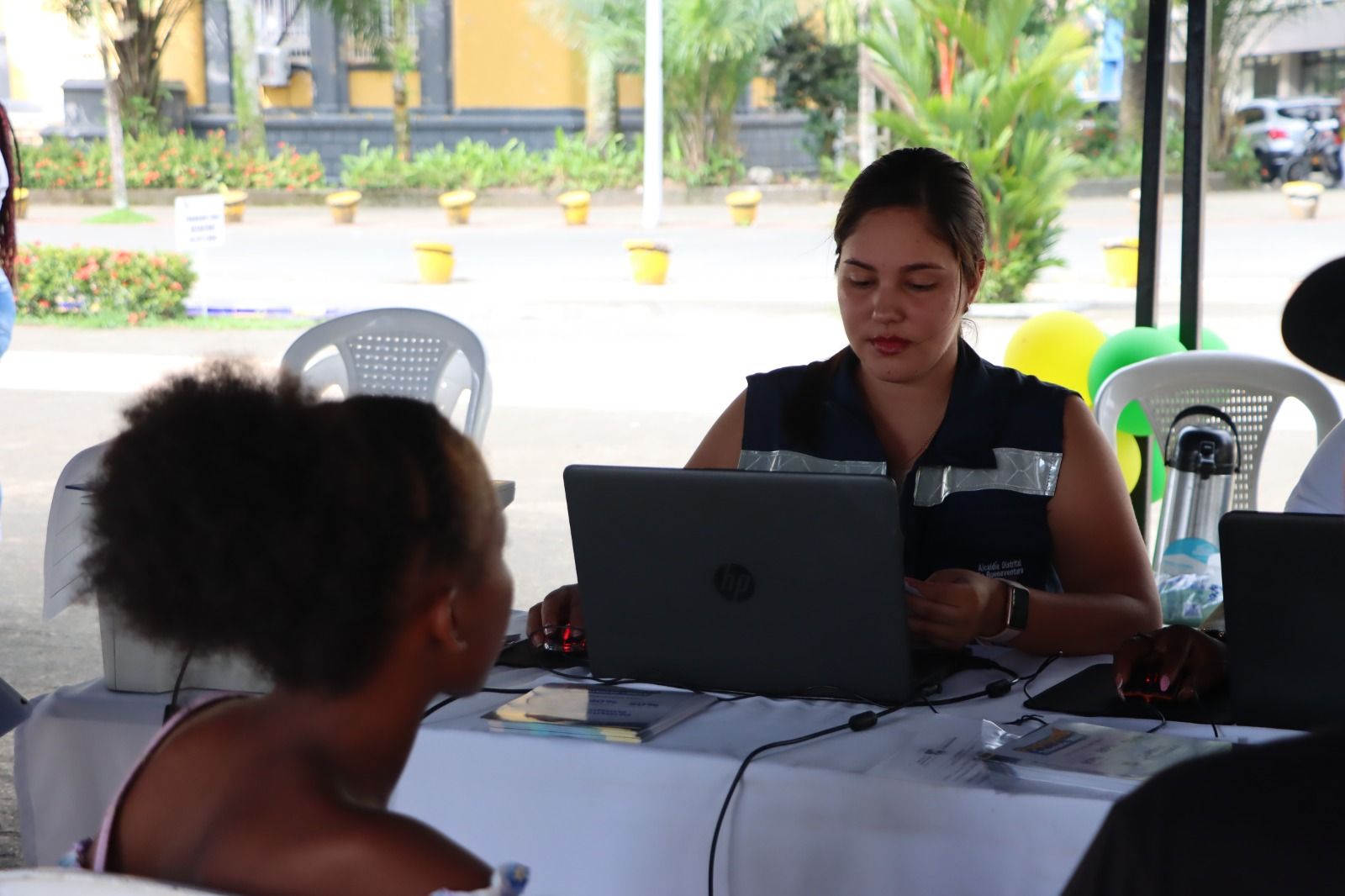 Culminó con éxito la Oferta de Servicios de la Dirección Financiera de la Alcaldía en los barrios de Buenaventura