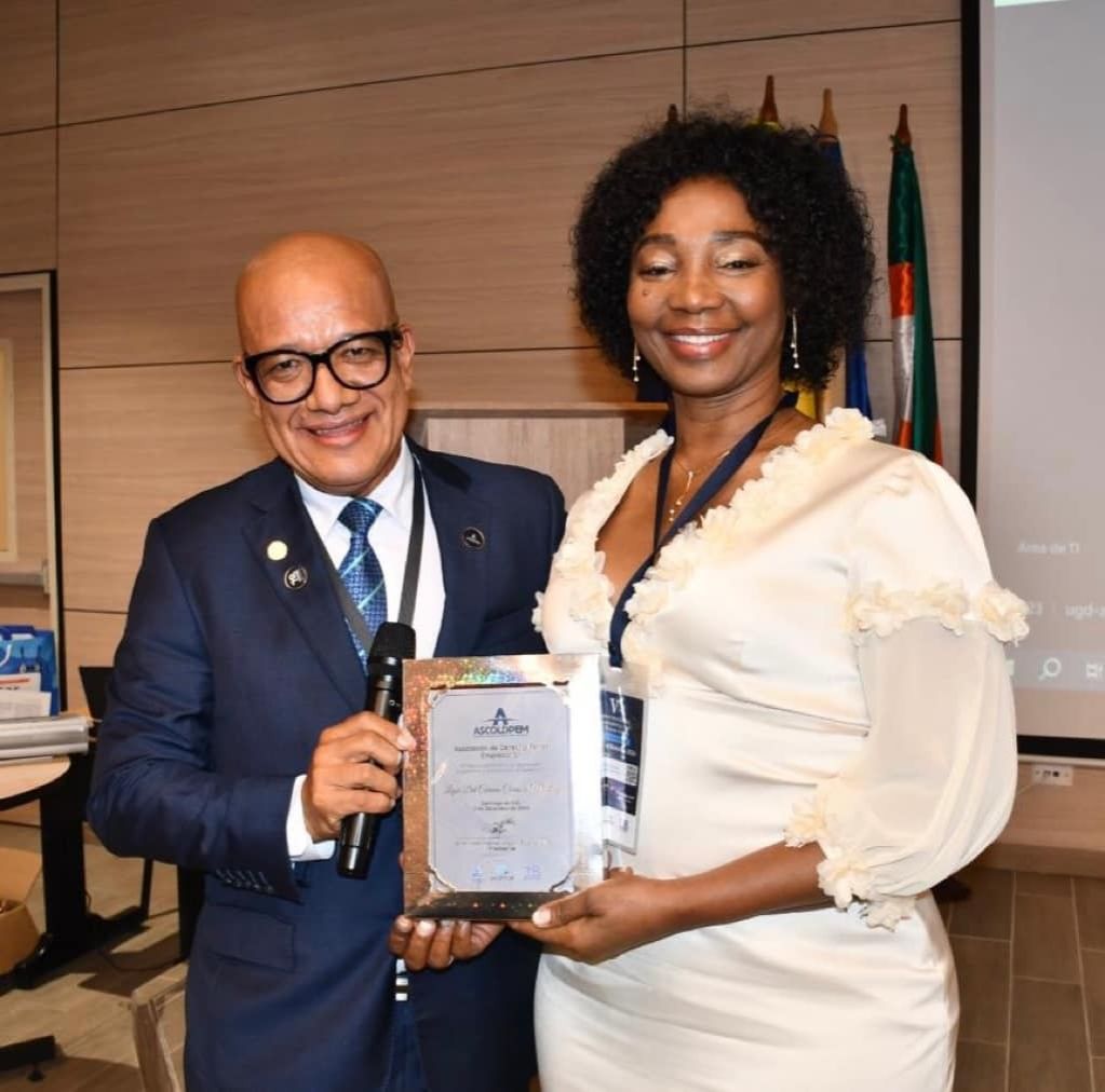 Alcaldesa de Buenaventura, Ligia del Carmen Córdoba Martínez, recibe el Doctorado Honoris Causa por su destacada labor social y cultural