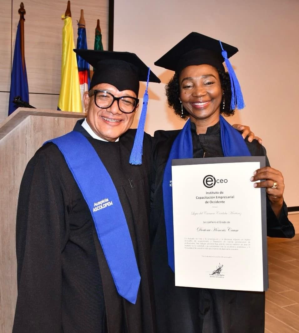 Alcaldesa de Buenaventura, Ligia del Carmen Córdoba Martínez, recibe el Doctorado Honoris Causa por su destacada labor social y cultural