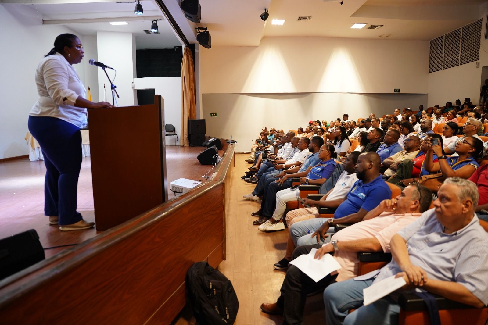 En la Audiencia Pública del Agua en Buenaventura, se presentaron avances y propuestas para solucionar la prestación del servicio de agua