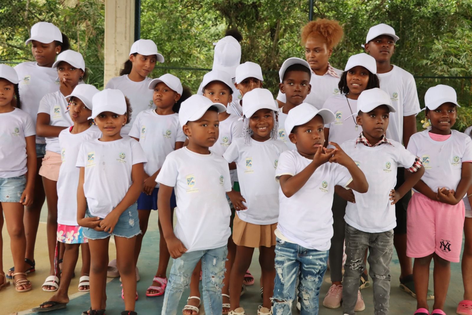 Lanzamiento de la estrategia "Semillas de Paz" para promover la sana convivencia en el Distrito de Buenaventura