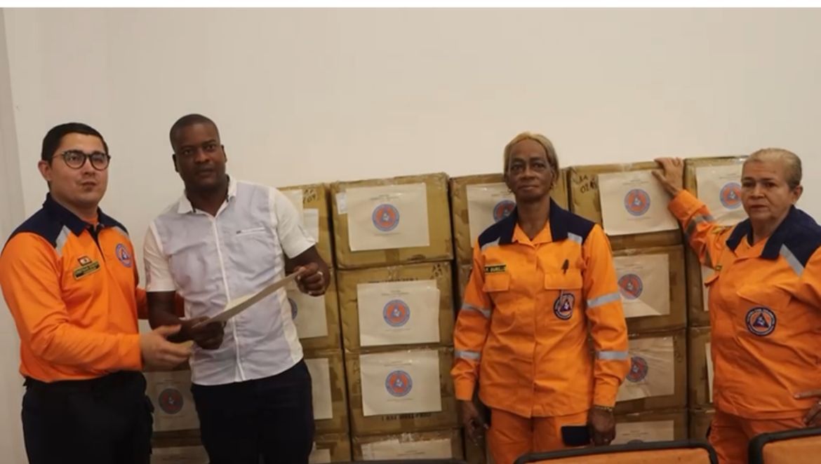 Buenaventura fortalece la protección de su personal médico con la entrega de 48.552 gafas de seguridad