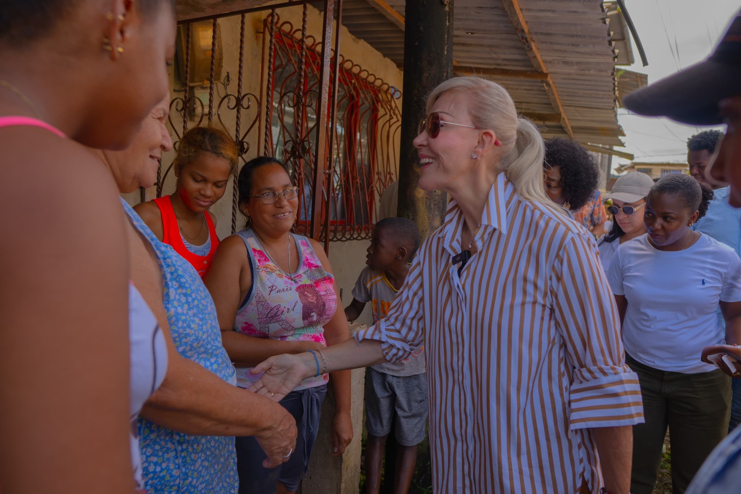 Más de 3.000 familias de Buenaventura reciben calzado con amor