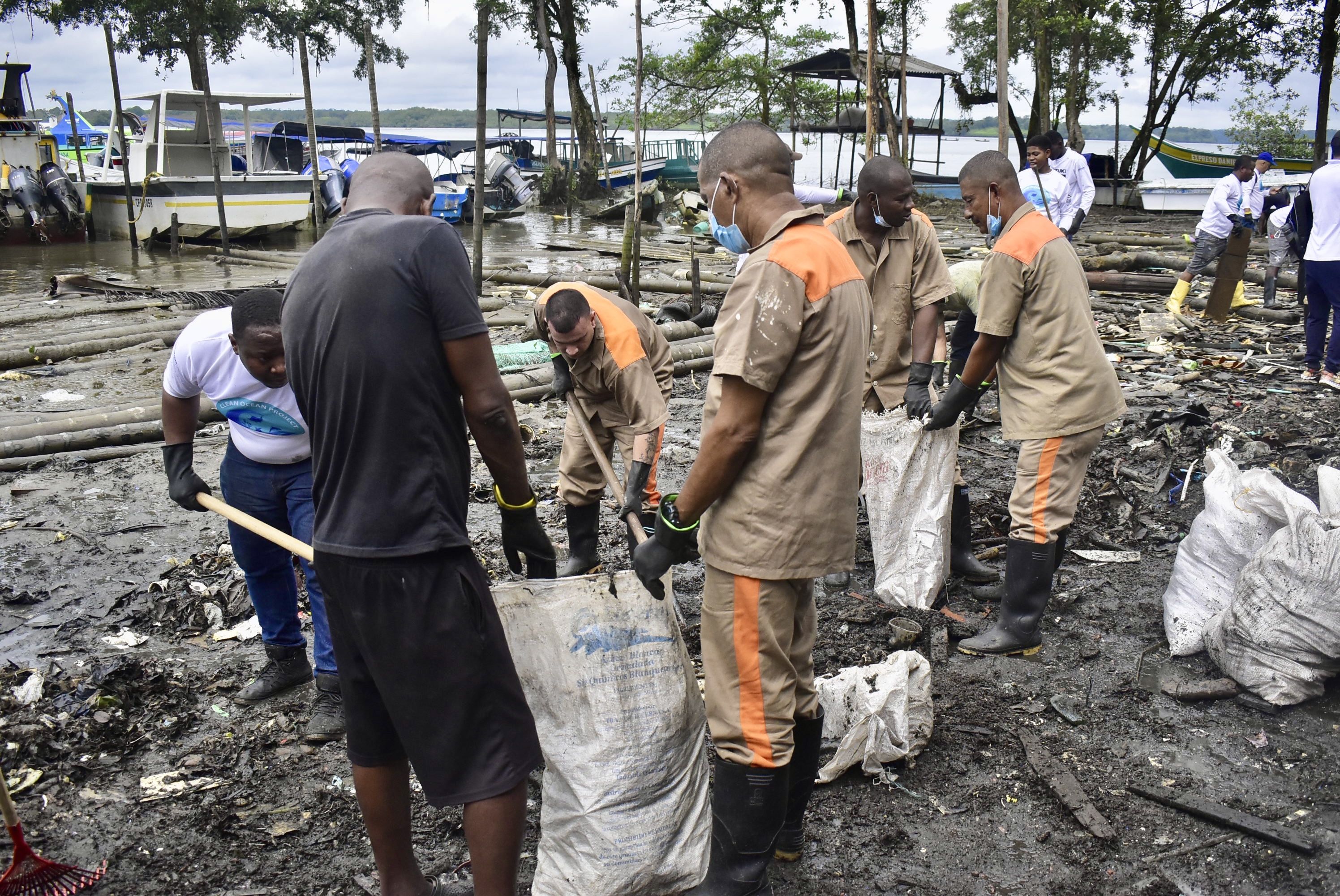 Alcaldía de Buenaventura impulsa programa de trabajo comunitario para la resocialización de internos
