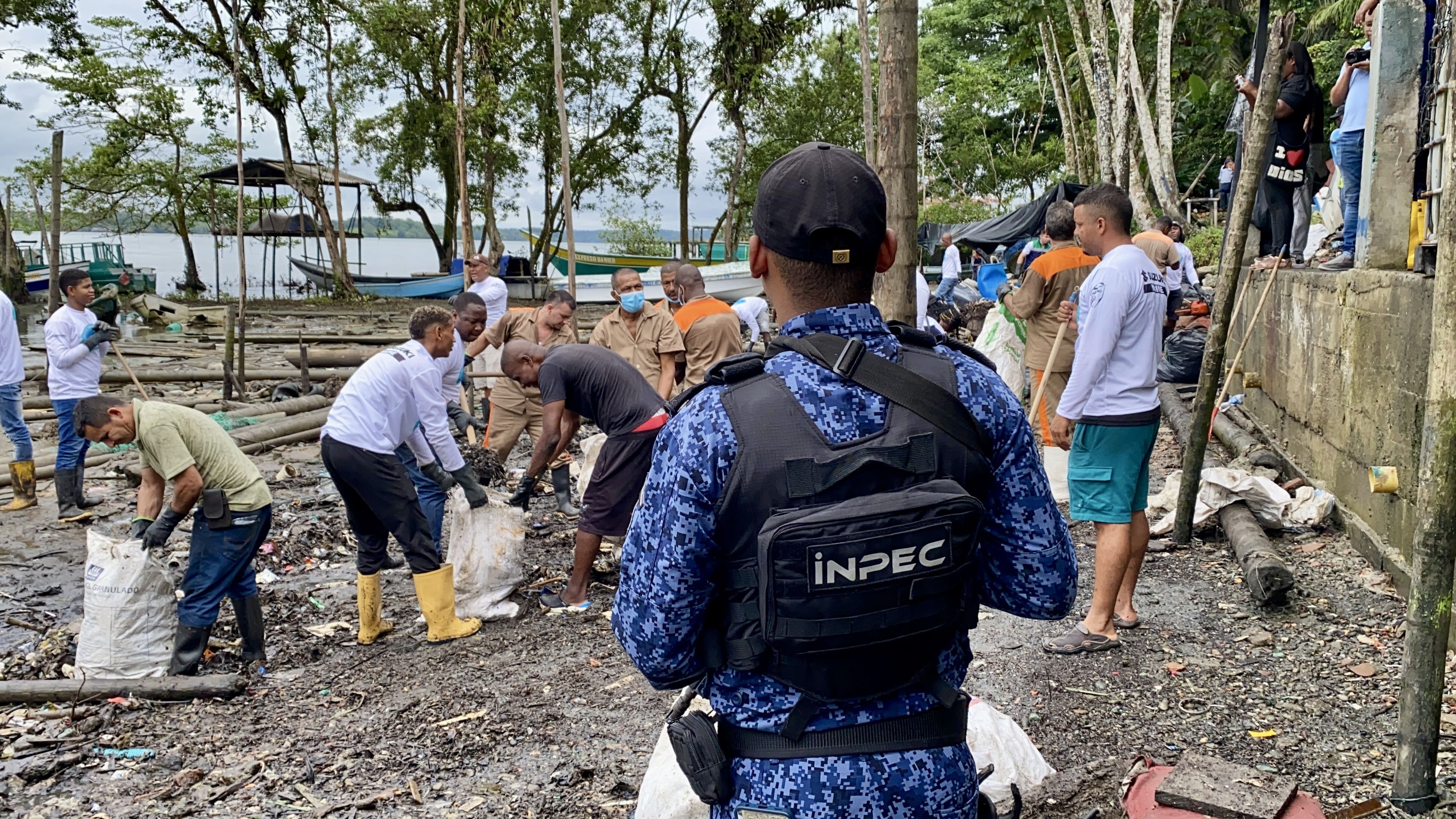 Alcaldía de Buenaventura impulsa programa de trabajo comunitario para la resocialización de internos