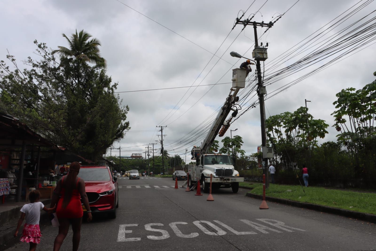 La luz del progreso: Buenaventura inaugura proyecto piloto de alumbrado público LED en el barrio Bellavista