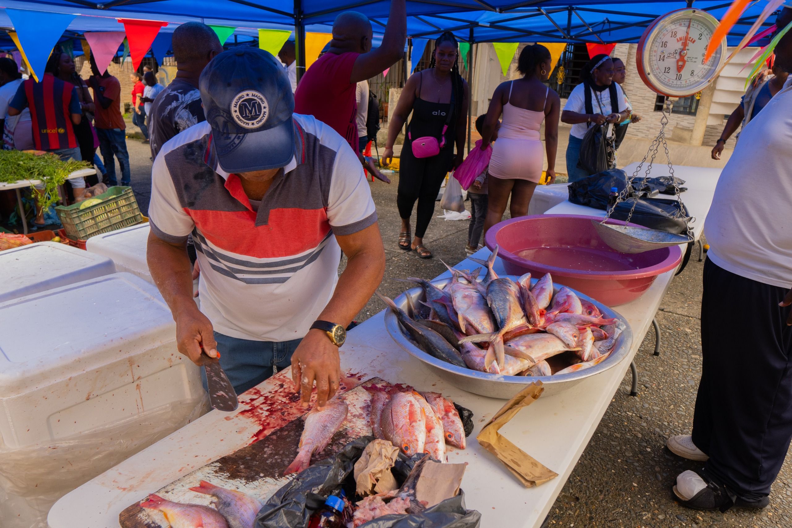 En el Mercado Campesino, la comunidad del barrio San Buenaventura – AR9 encontró los mejores productos a los mejores precios