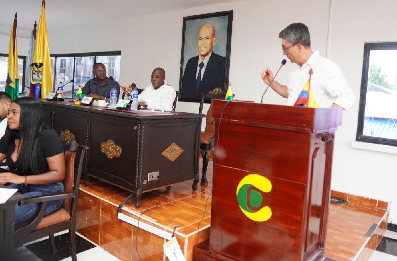 Buenaventura avanza en la mejora de su alumbrado público