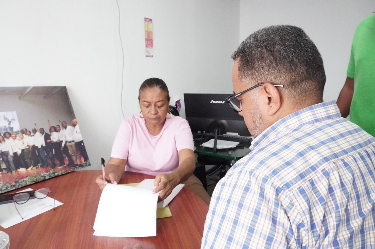 La Alcaldía Distrital de Buenaventura y el INPEC suscriben convenio para mejorar las condiciones del centro penitenciario