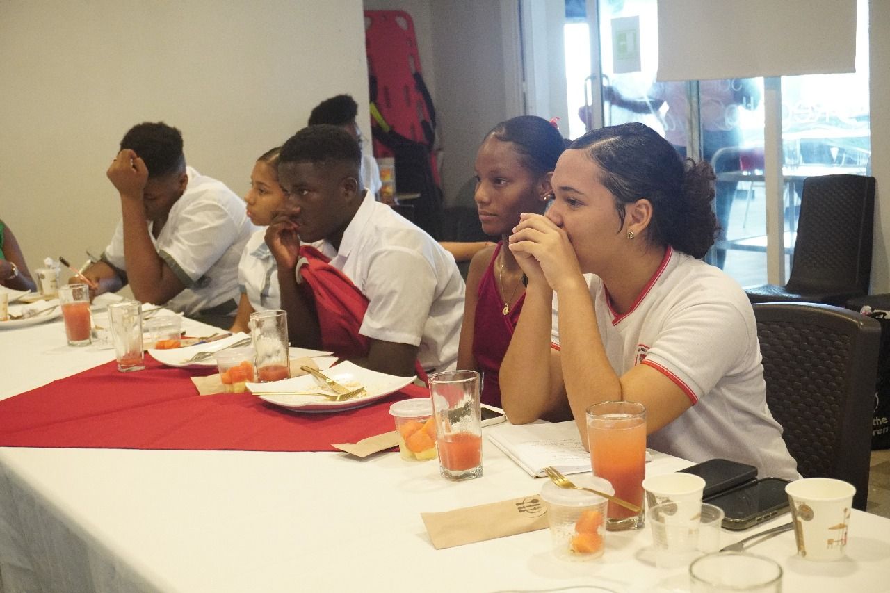 Adelantan taller preparatorio para la celebración del Día del Niño Concejal en Buenaventura