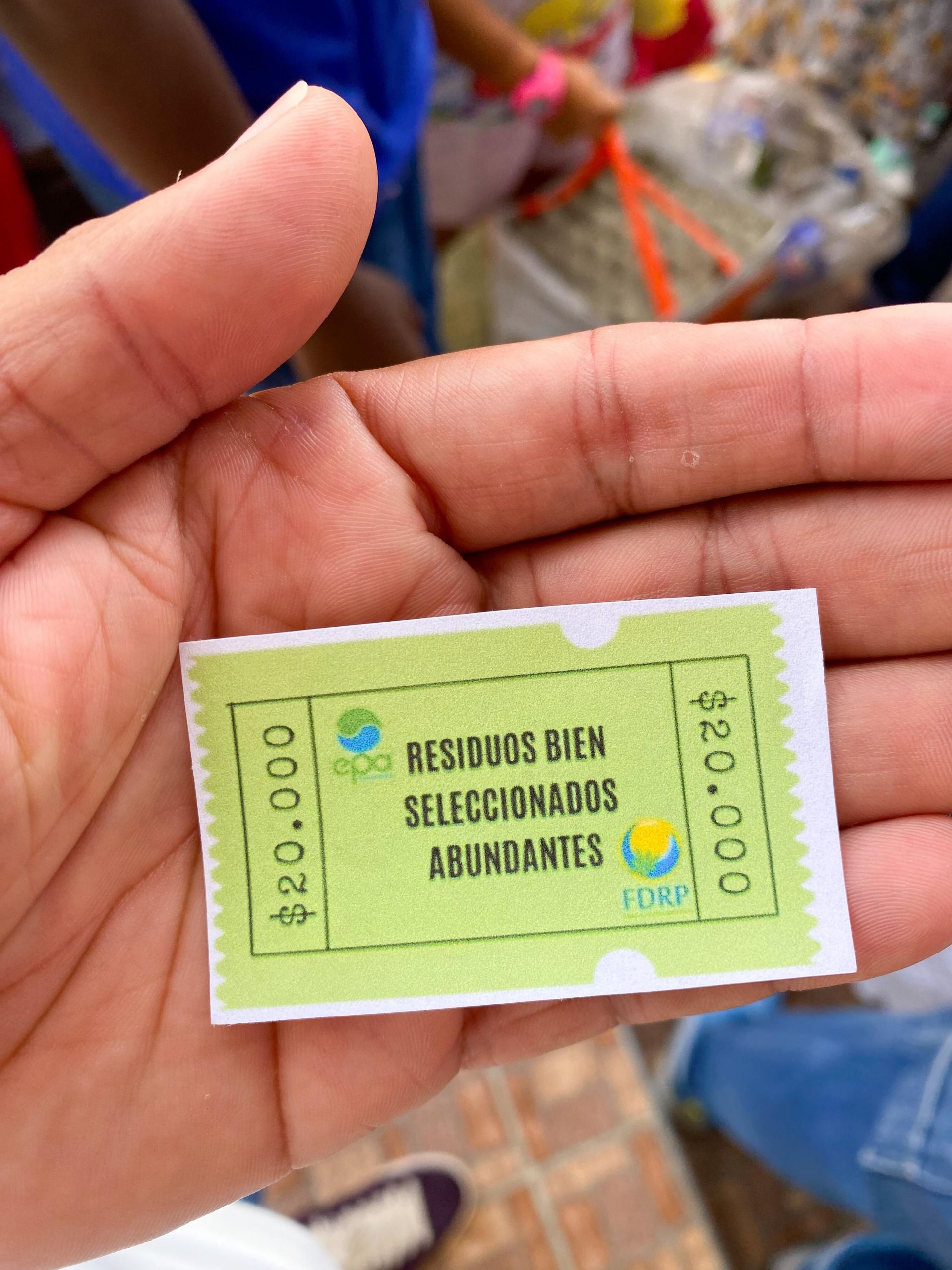 Miniferia Campesina en la Comuna 12 impulsa conciencia ambiental y consumo local en Buenaventura
