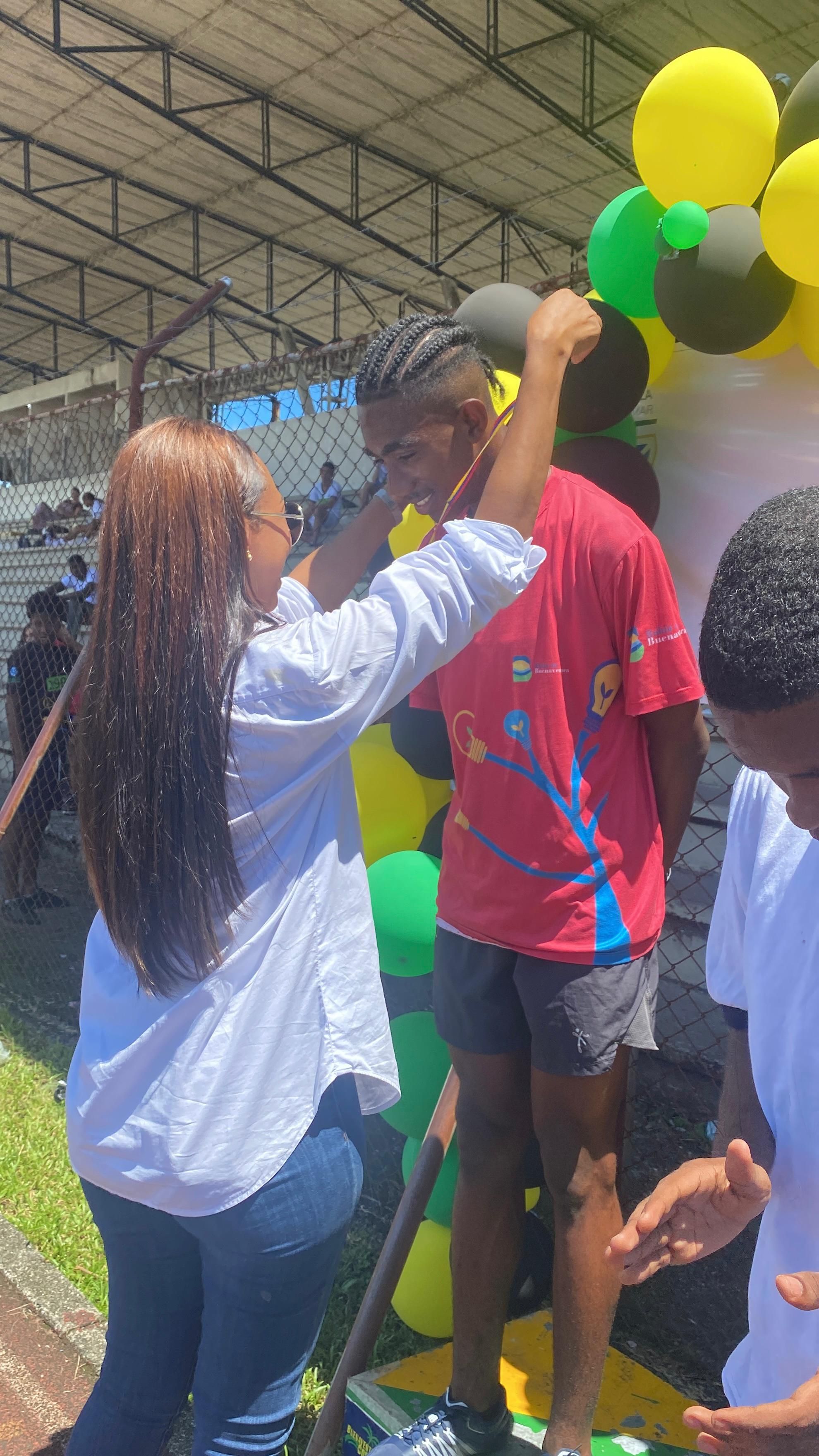 Alcaldía de Buenaventura e Inderbuenaventura respaldan el deporte escolar como herramienta de transformación social