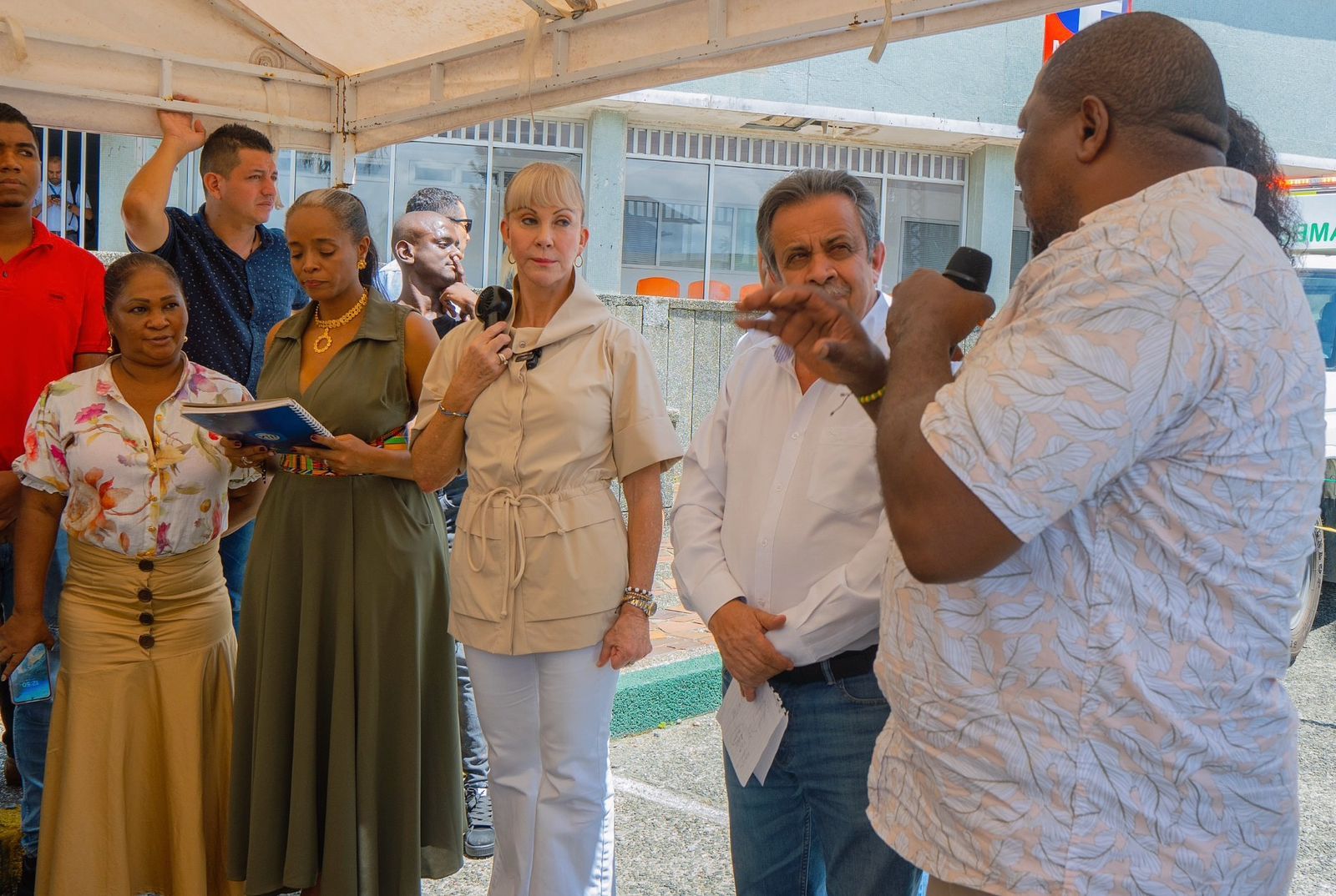 Buenaventura garantiza atención médica oportuna con la llegada de dos ambulancias