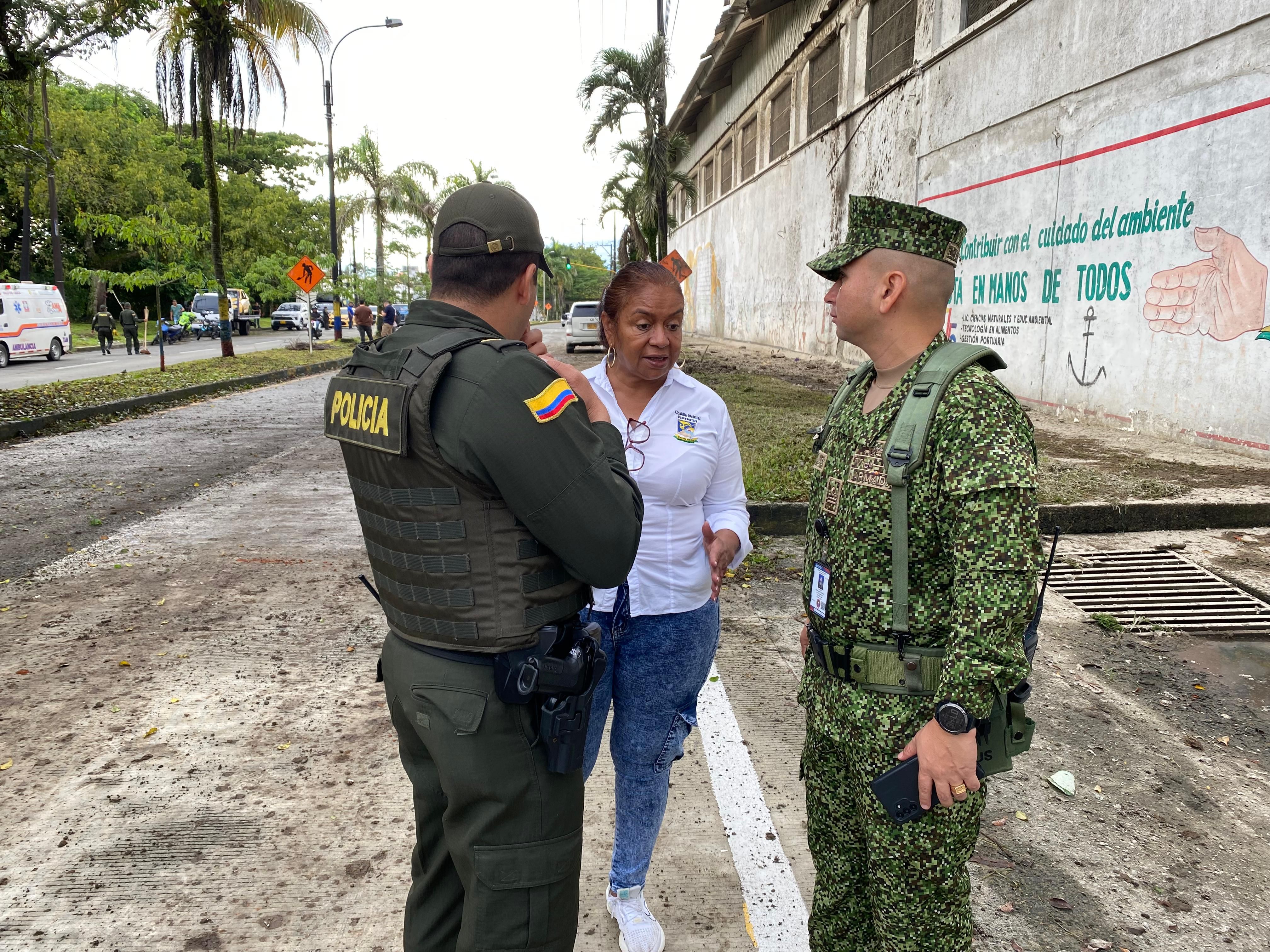 Autoridades distritales verifican en terreno situación tras explosión en zona insular de Buenaventura
