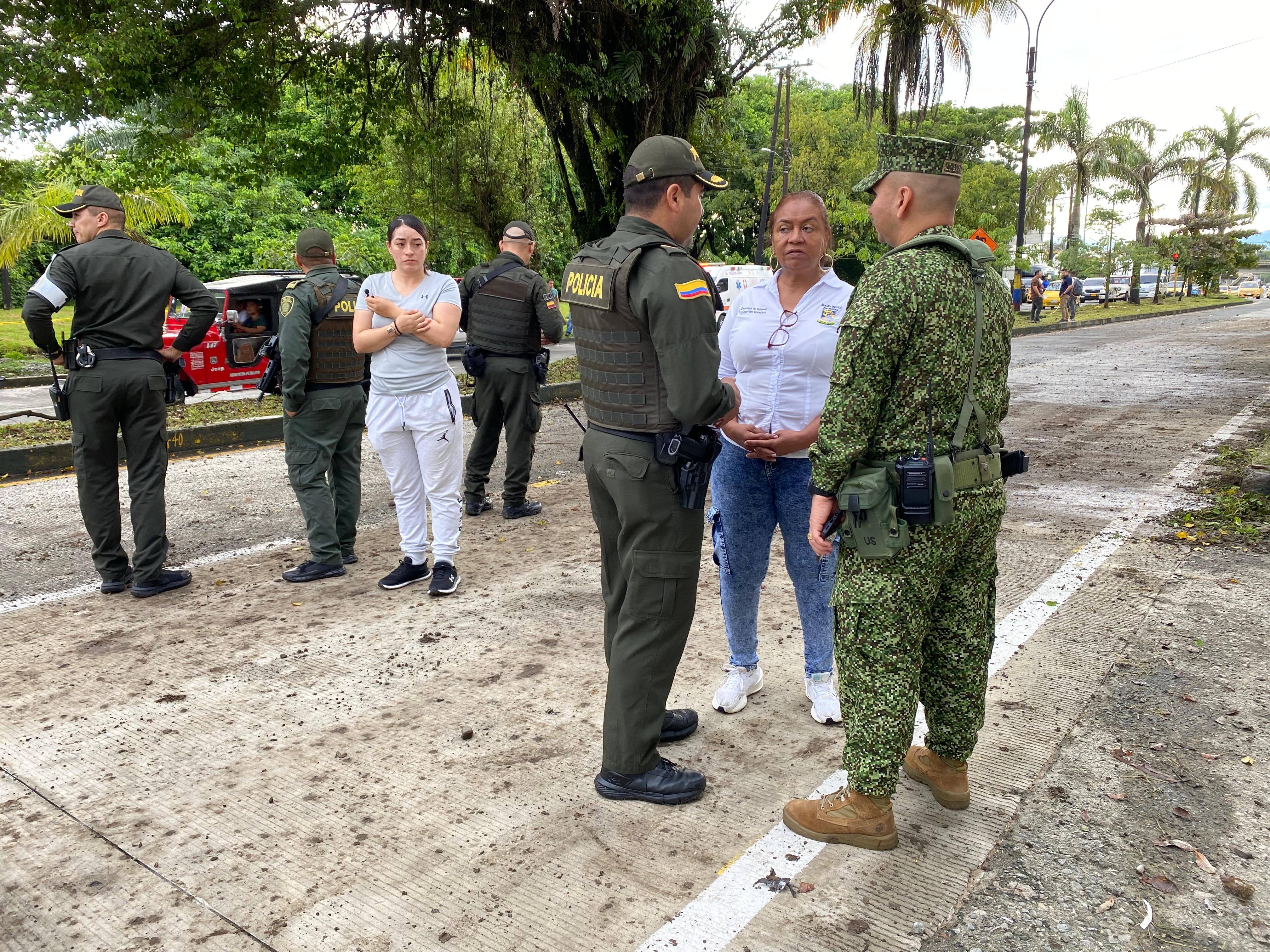 Autoridades distritales verifican en terreno situación tras explosión en zona insular de Buenaventura