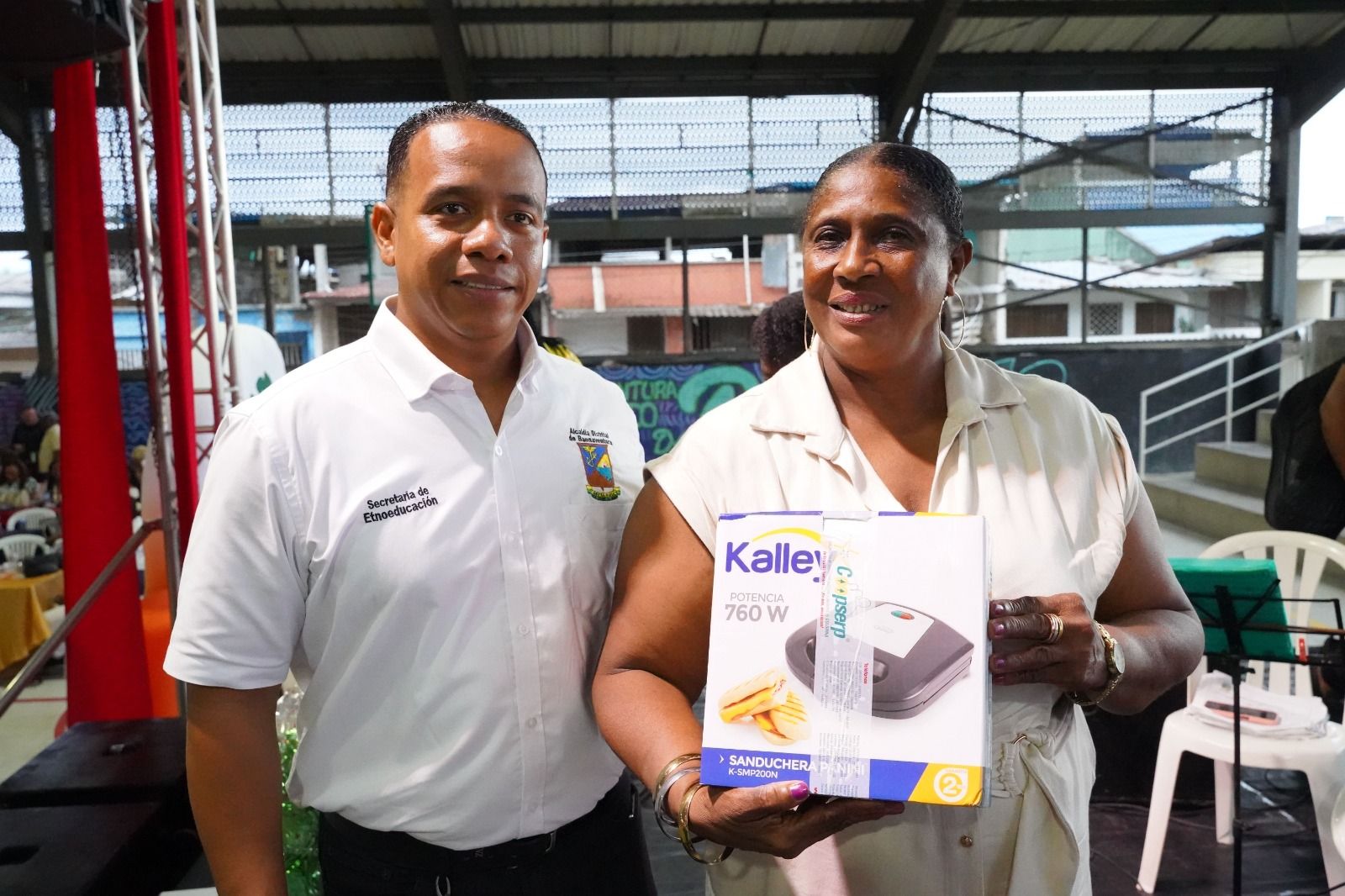 Alcaldesa Distrital apoya la celebración del Día del Educador 2025
