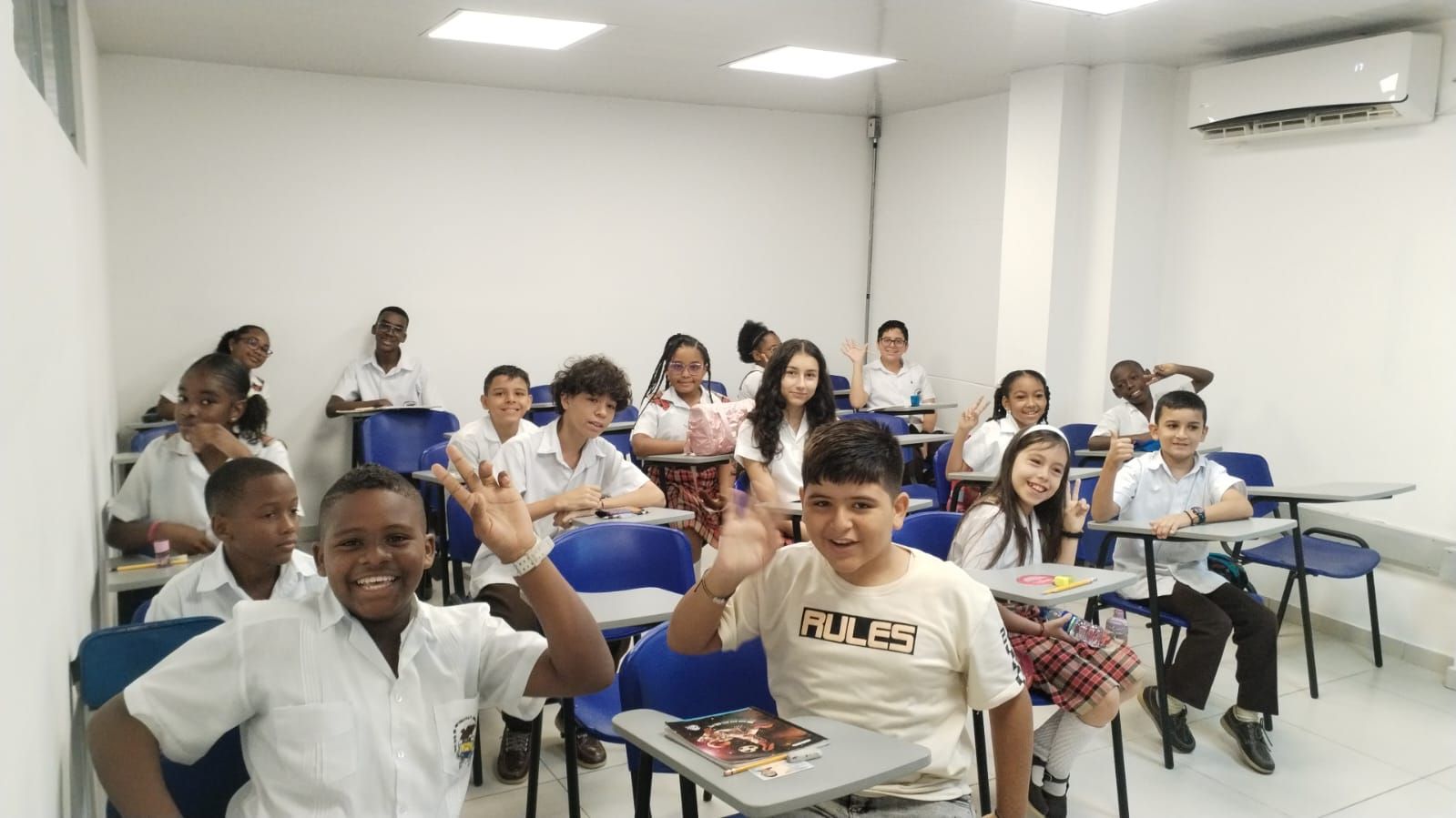 Más de 500 estudiantes de planteles oficiales y privados presentaron prueba evaluativa en las Olimpiadas de Matemáticas