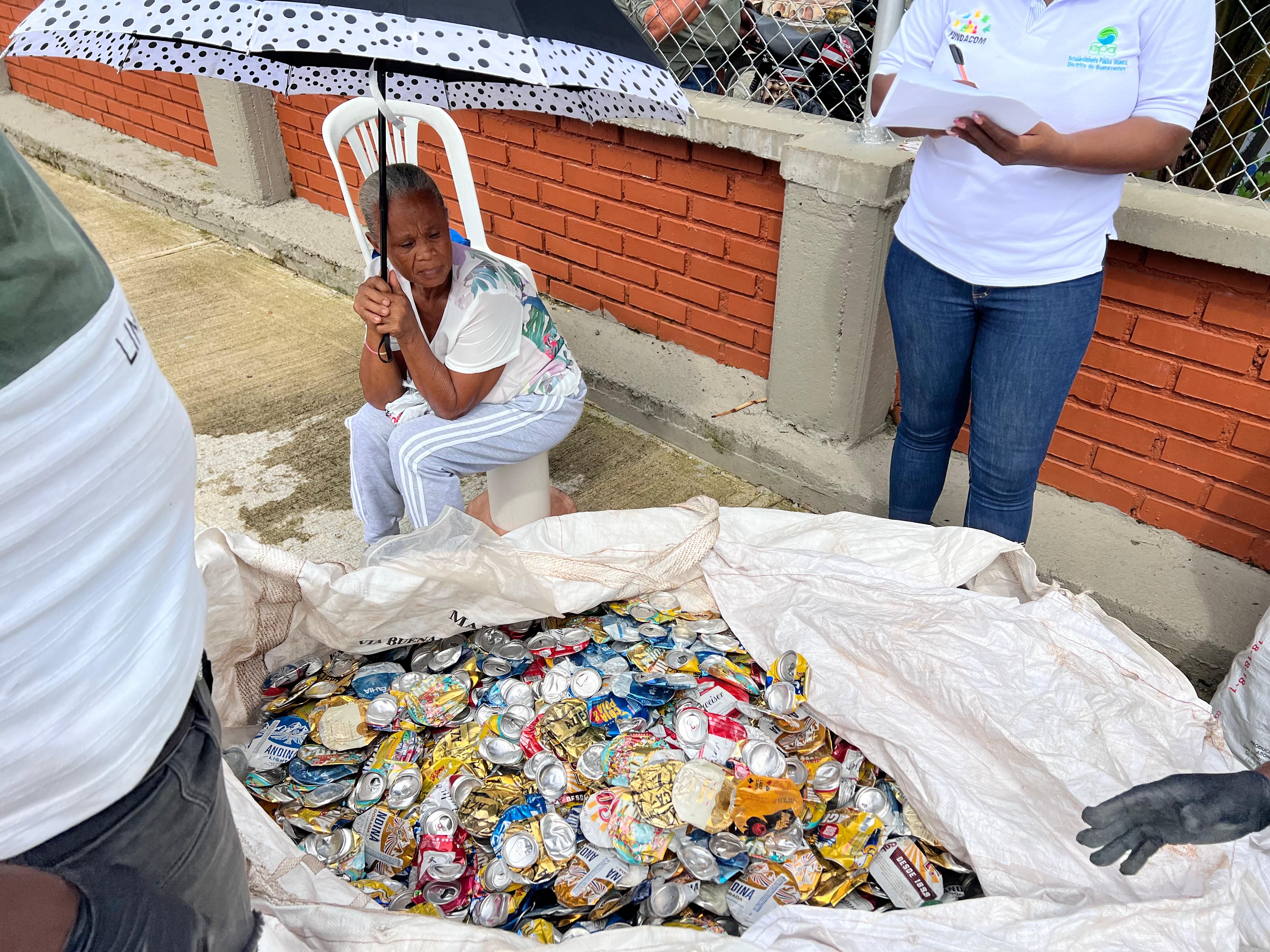 Habitantes de Buenaventura intercambiaron cerca de 19 toneladas de residuos durante el Biotrueque