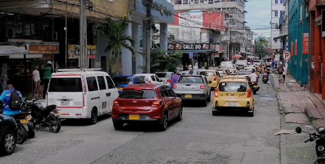 Implementación de medidas de pico y placa en Buenaventura para mejorar la movilidad y reducir la contaminación