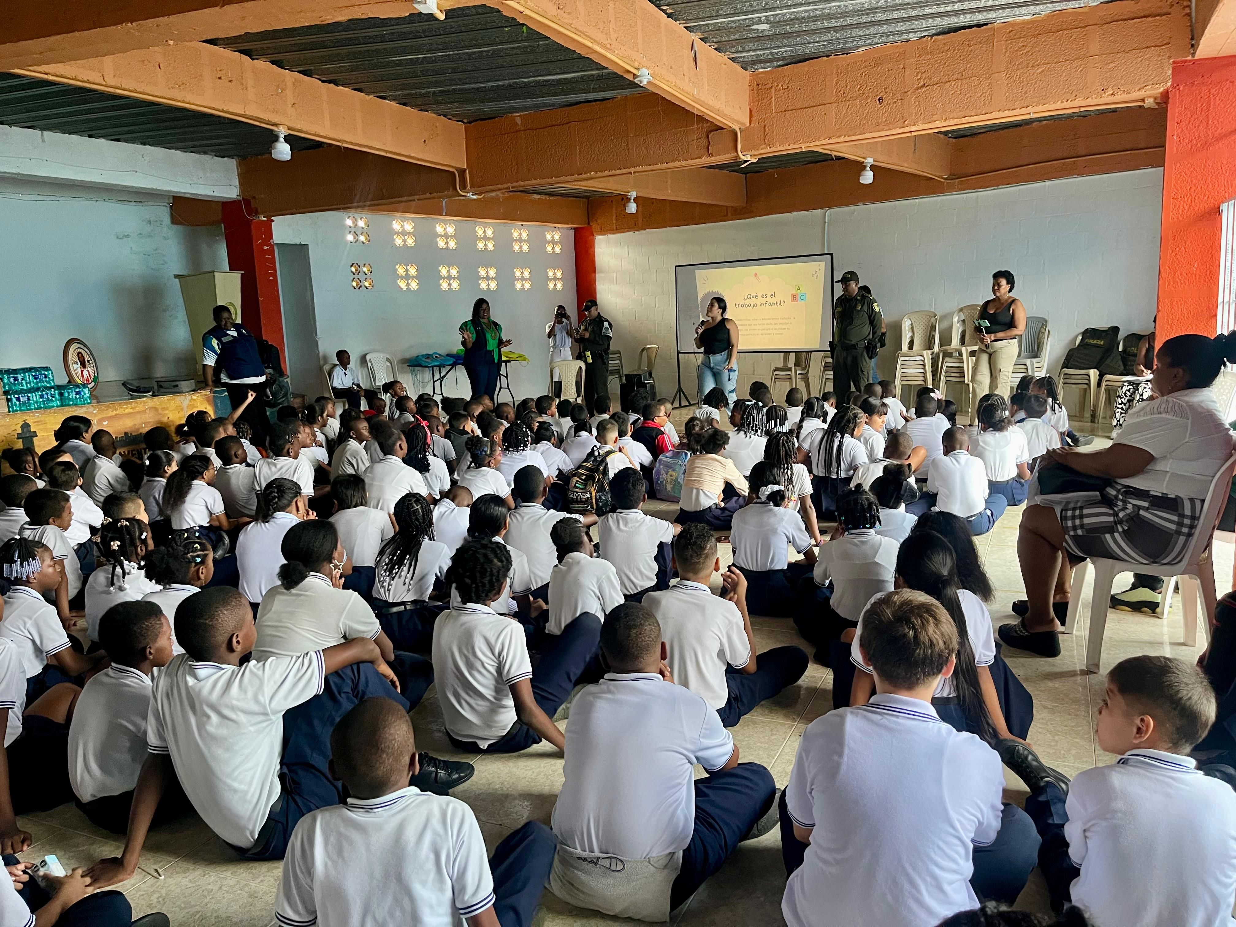 Buenaventura refuerza su compromiso contra el trabajo infantil: una infancia libre es una infancia feliz