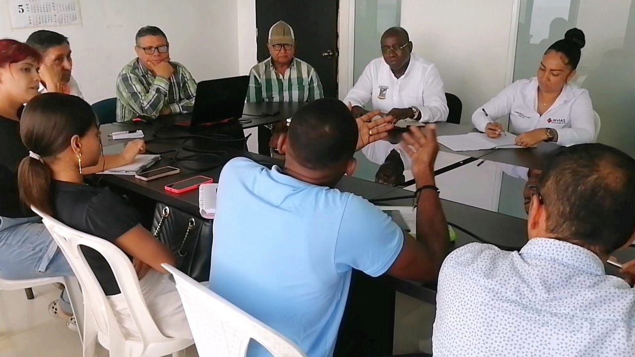 Pavimentación de la vía entre El Crucero y La Colonia en el Bajo Calima una obra que mejora la movilidad y fortalece la economía local