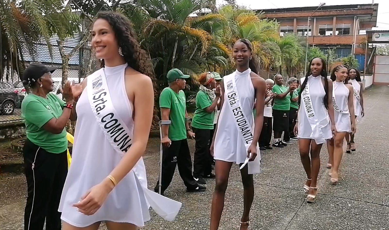 Las candidatas a Señorita Buenaventura Folclor 2025 llenaron de alegría el Ancianato San José