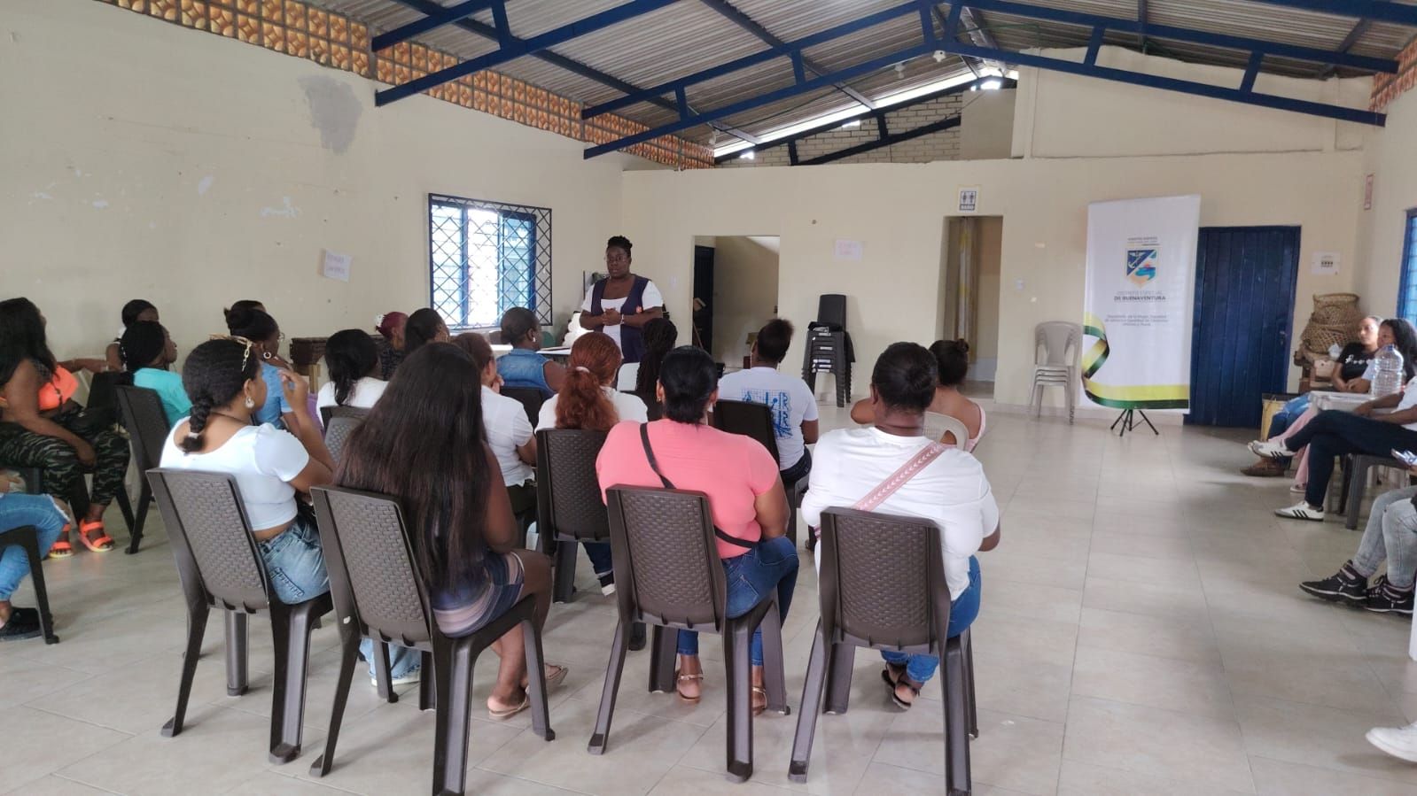 Secretaría de la Mujer y Corporación Cesvi adelantan taller con mujeres sobrevivientes de violencias basadas en género