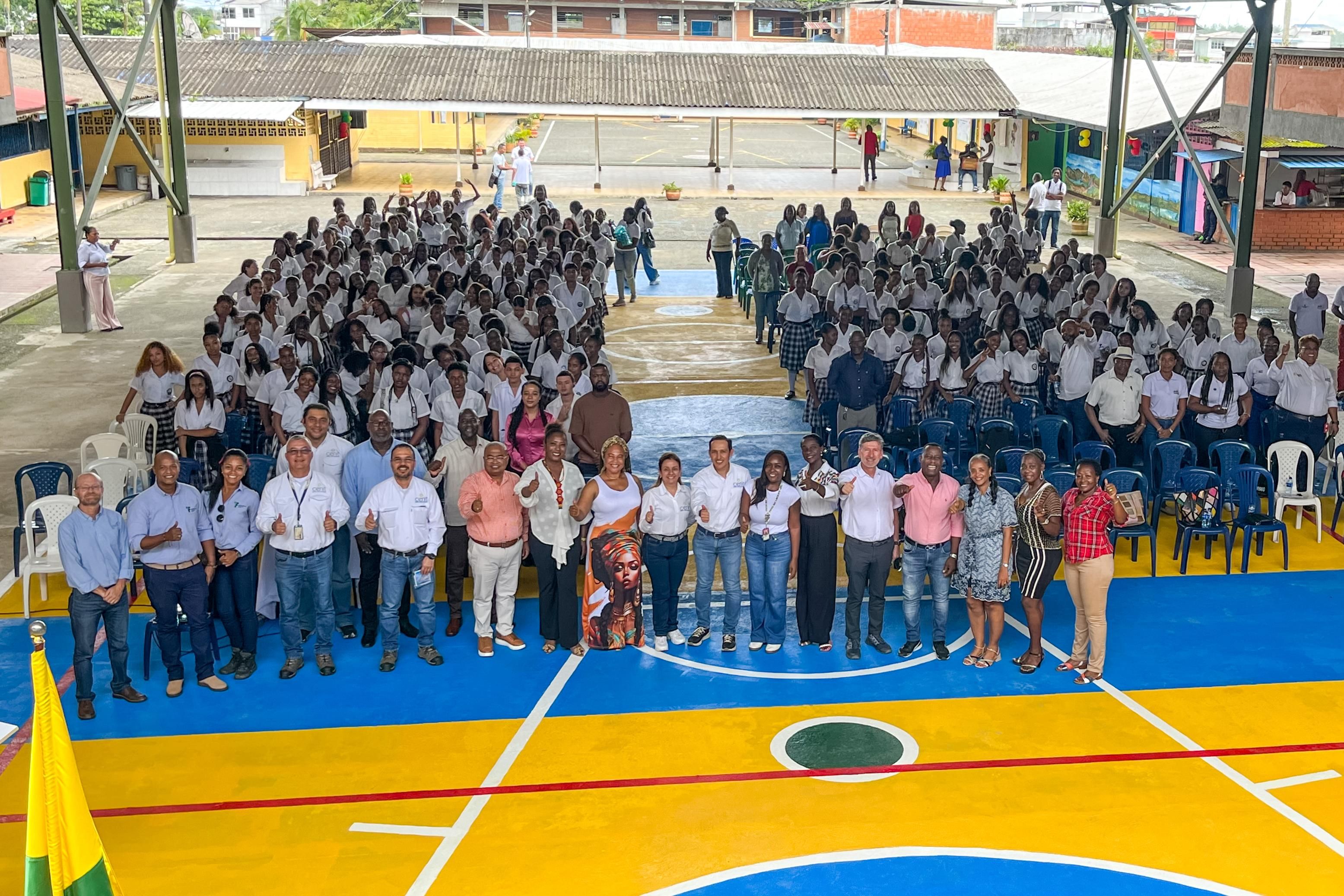 Alcaldía y CENIT hicieron cierre de la primera etapa del convenio de entrega de mobiliario escolar en BuenaventuraF