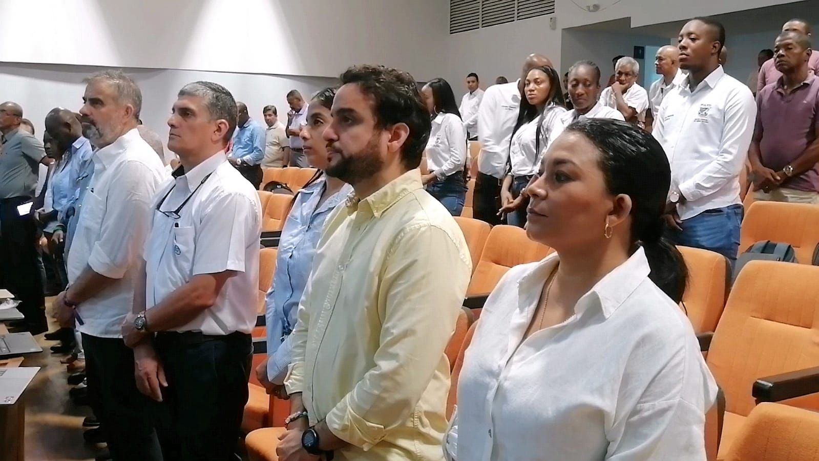 En audiencia pública de la Alcaldía de Buenaventura presentan diez propuestas para el uso de los terrenos de la Zona Franca
