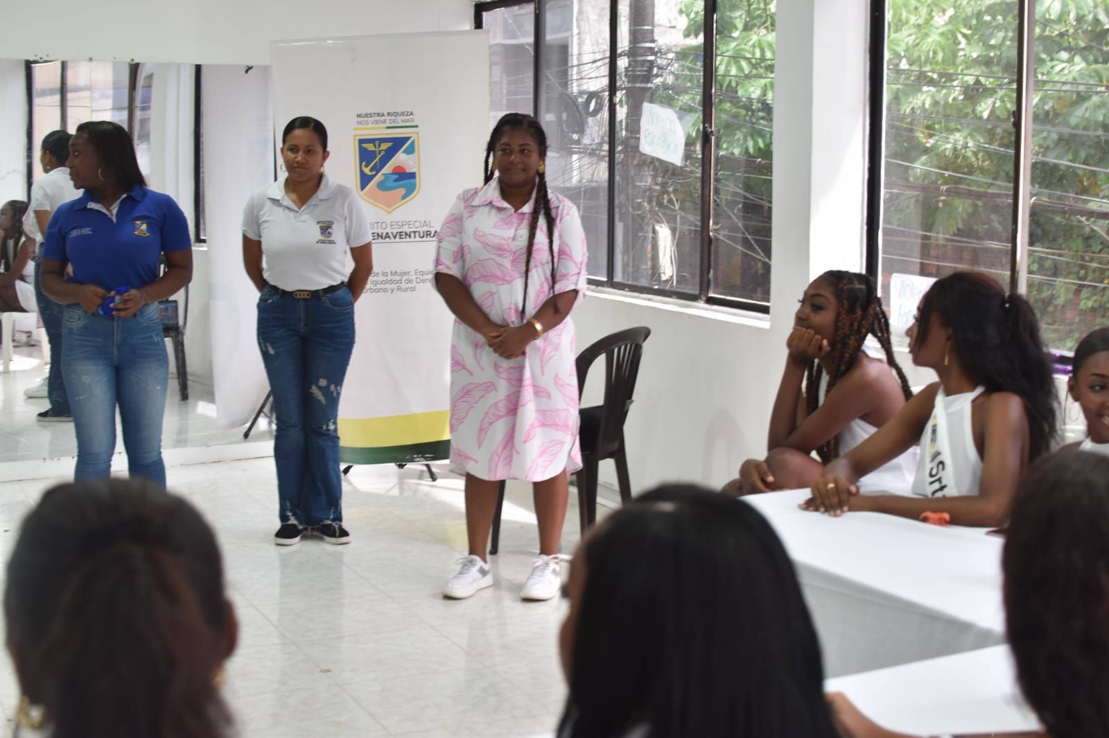 Candidatas a Señorita Buenaventura Folclor 2025 recibieron charla para prevenir las violencias basadas en género