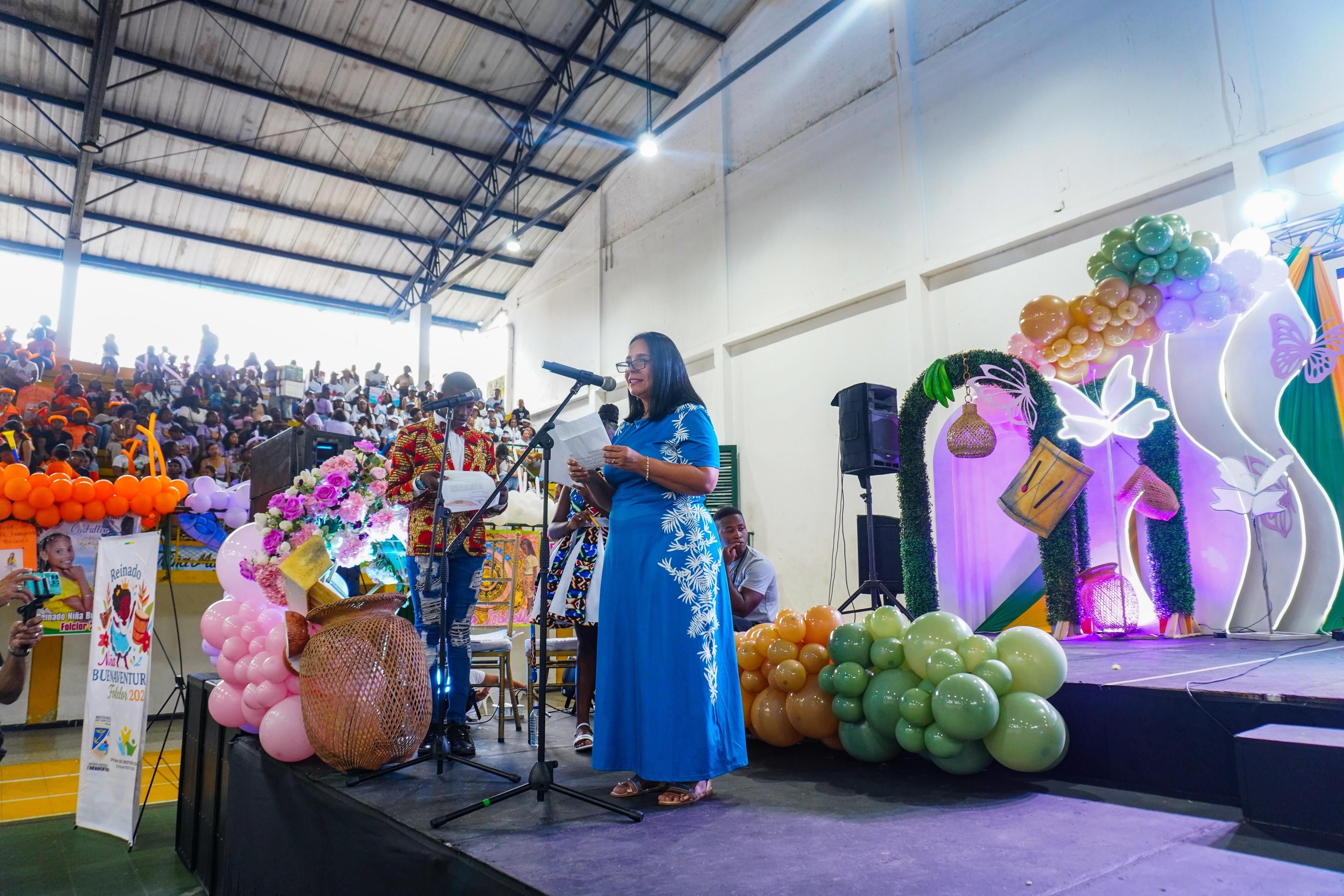 Hasly Salomé Matamba Montaño, representante de la Comuna 1, fue coronada como nueva Niña Buenaventura Folclor 2025