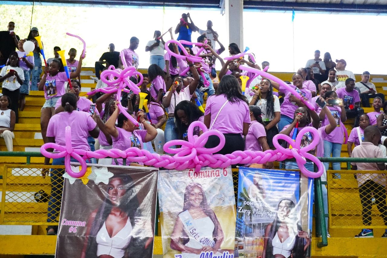 Zury Mayling Torres Palacios, representante de la Comuna 6, fue coronada como nueva Señorita Buenaventura Folclor 2025