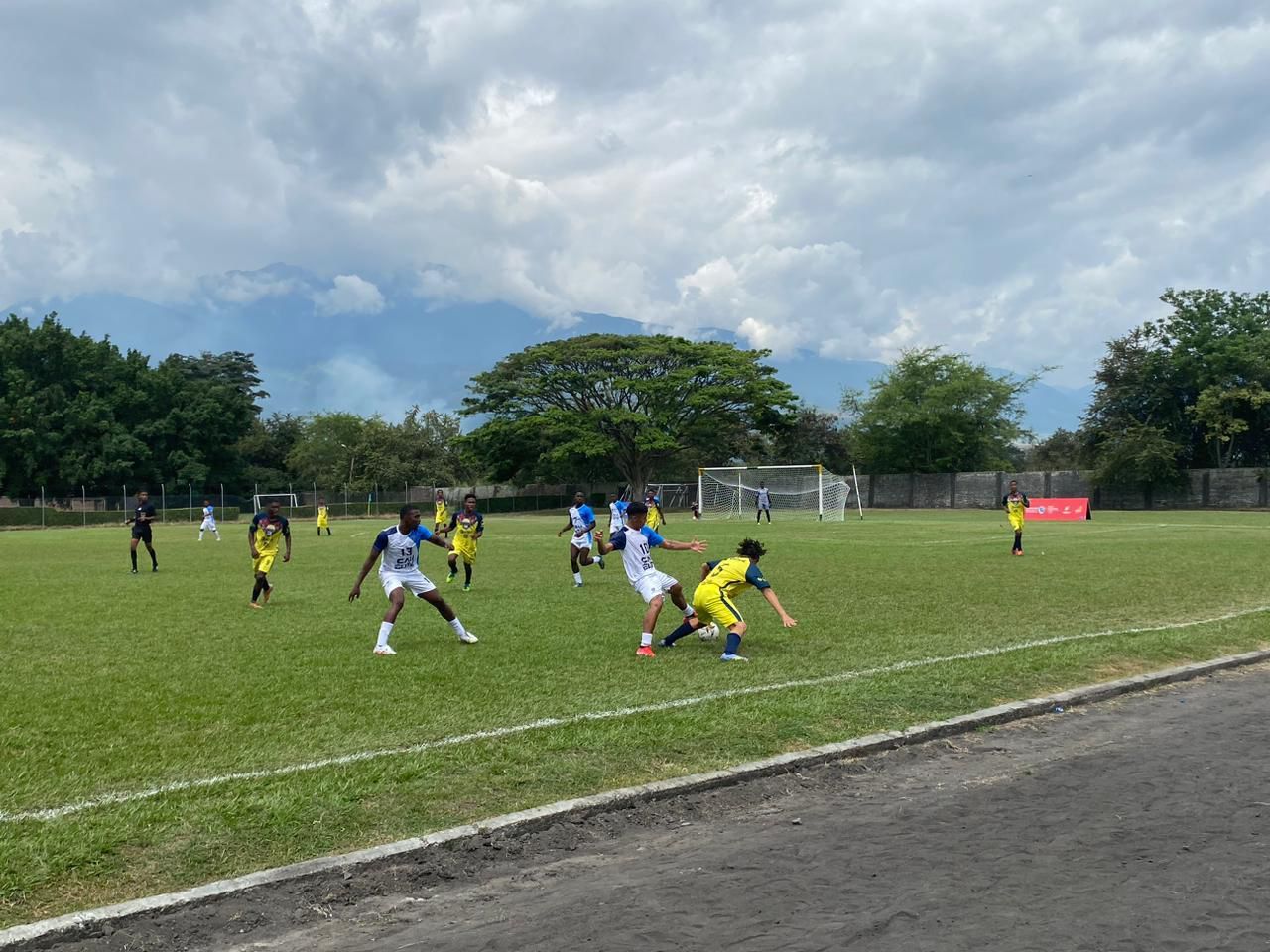 Deportistas de Buenaventura compiten en los Juegos Departamentales 2025