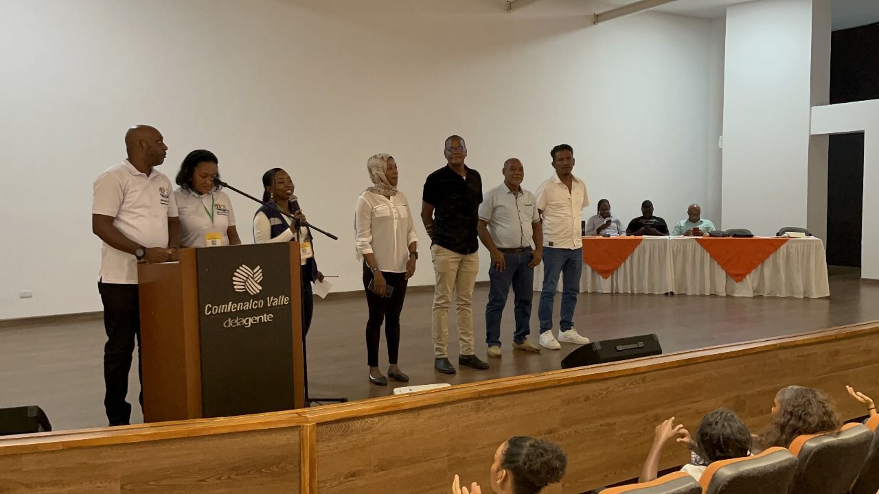 Programa de Bilingüismo realizó concurso de deletreo en inglés en el Distrito