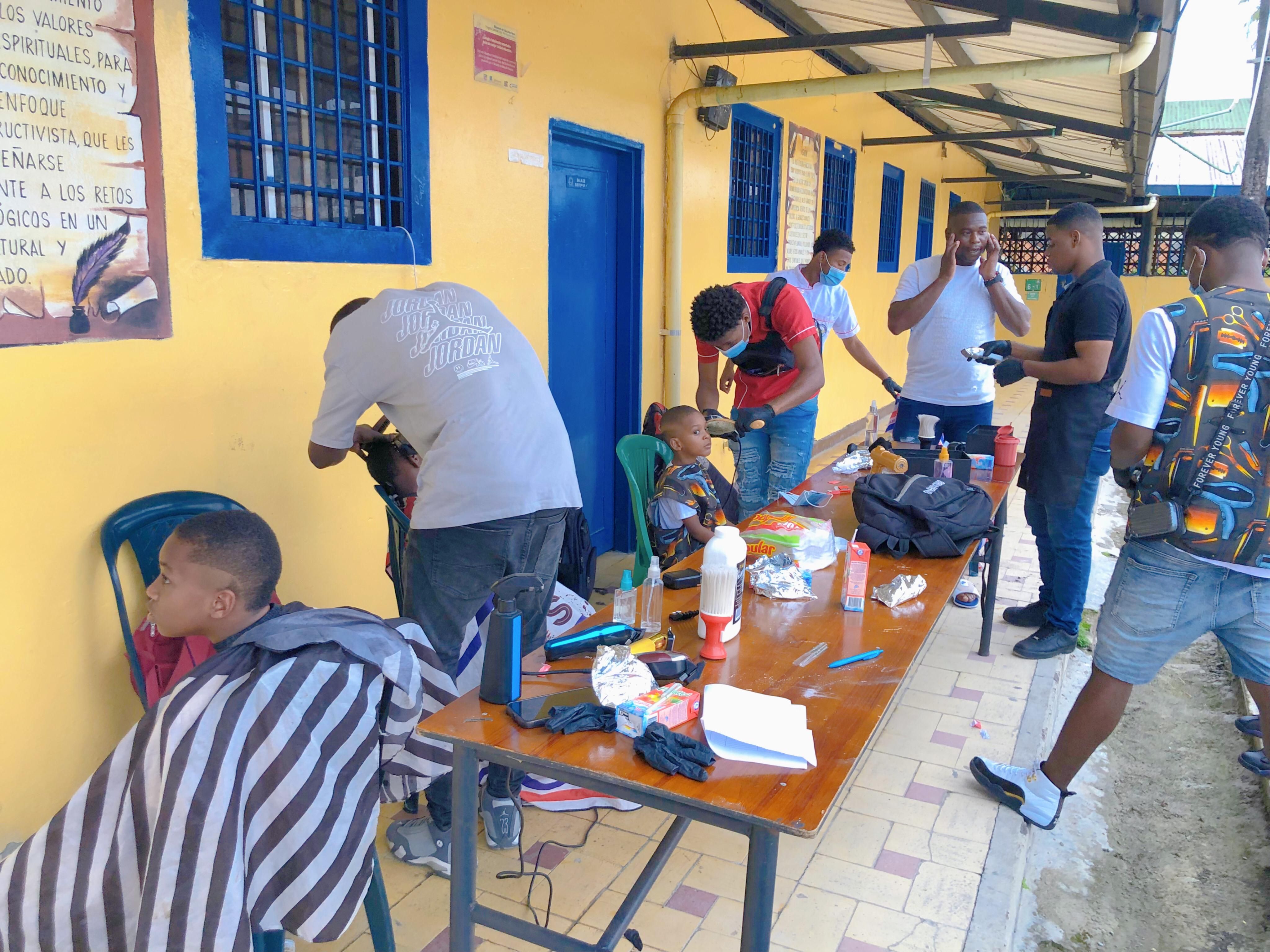 Alcaldía de Buenaventura acerca servicios y escucha a la comunidad de la Comuna 9 en jornada de "Gobierno a la Calle"