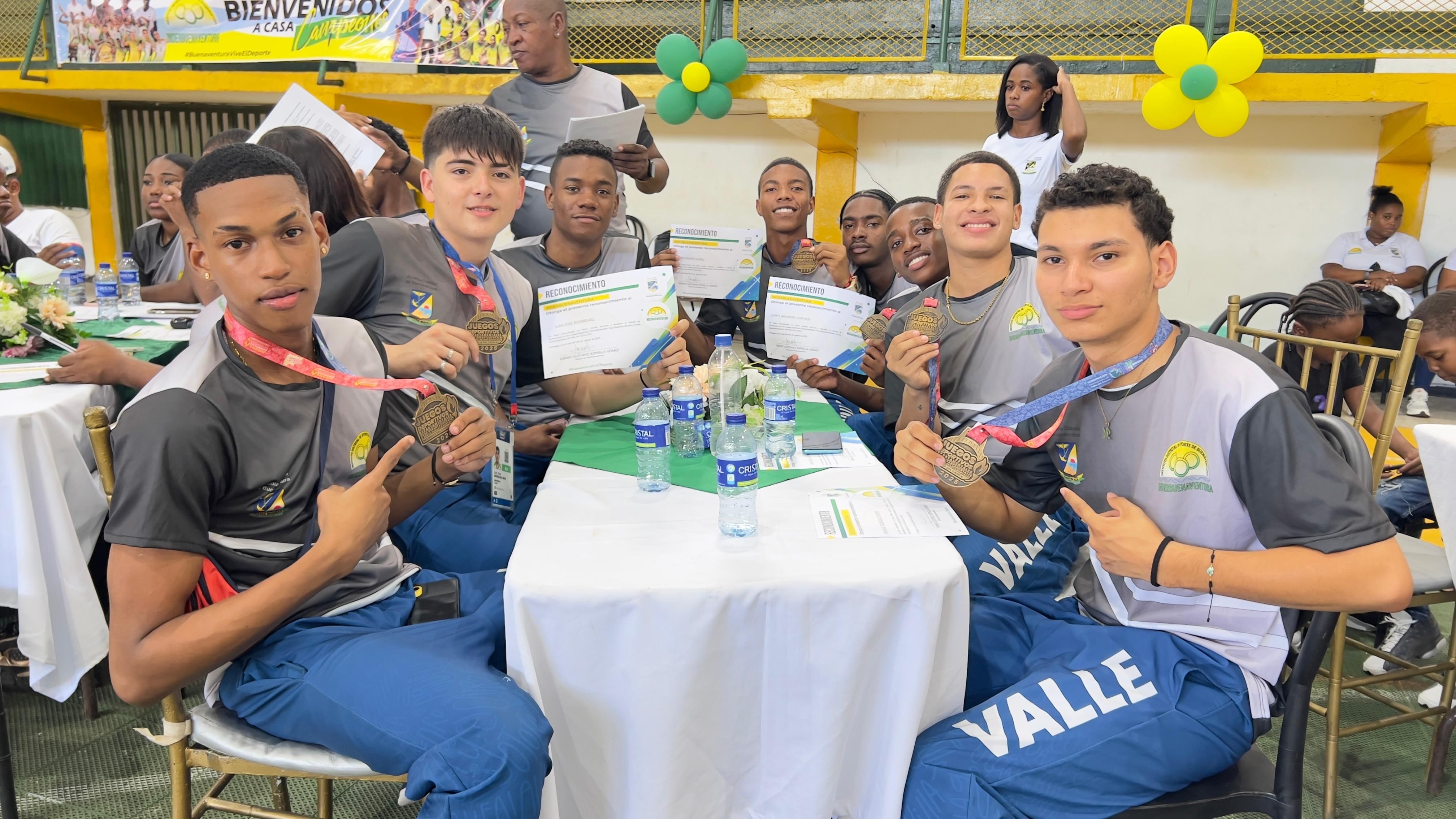 Buenaventura celebra con honores a sus triunfadores en los Juegos Departamentales 2024-2025