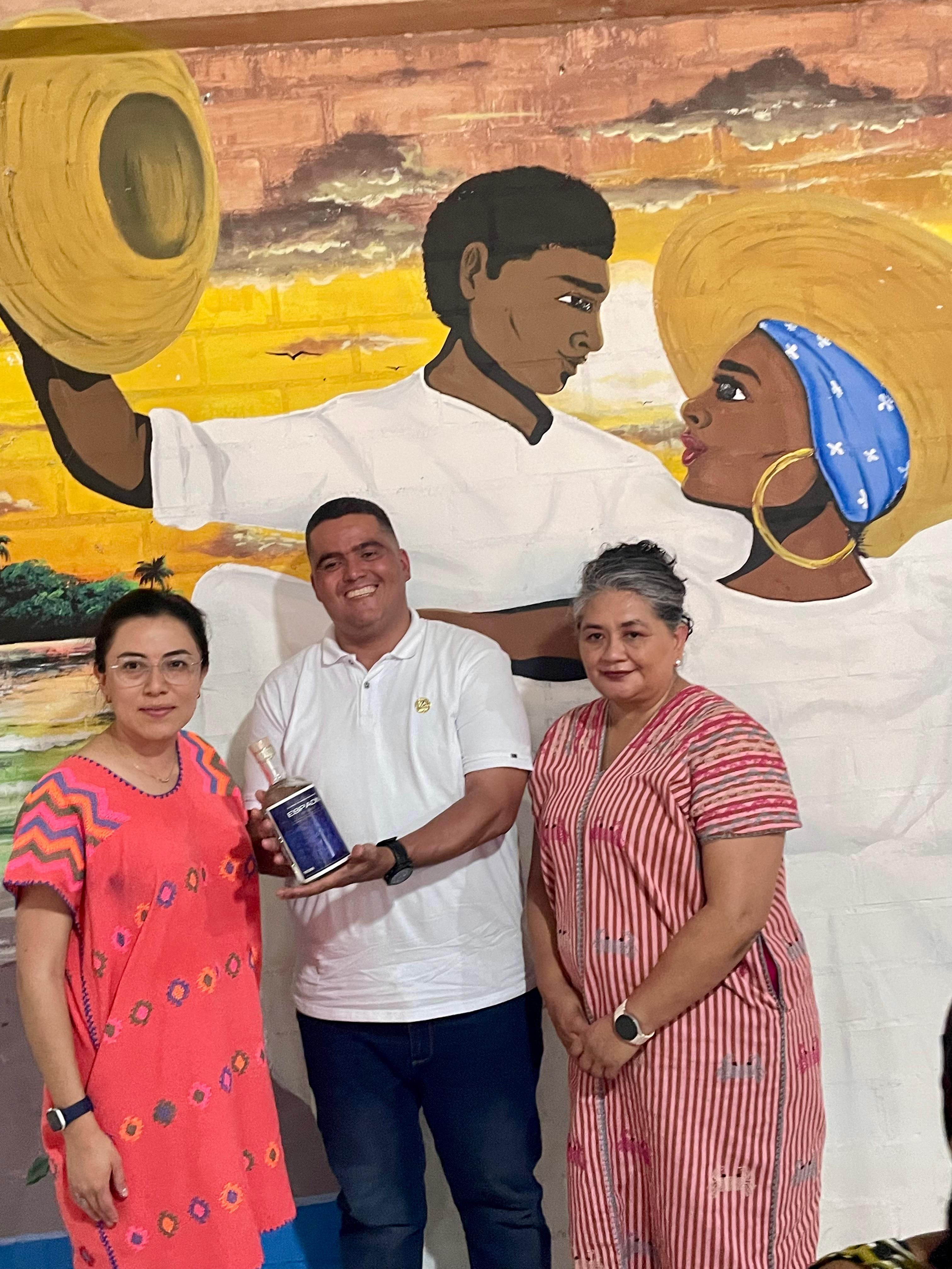 Buenaventura recibió a las Vicheras Mexicanas en un encuentro de saberes y tradición en Triana