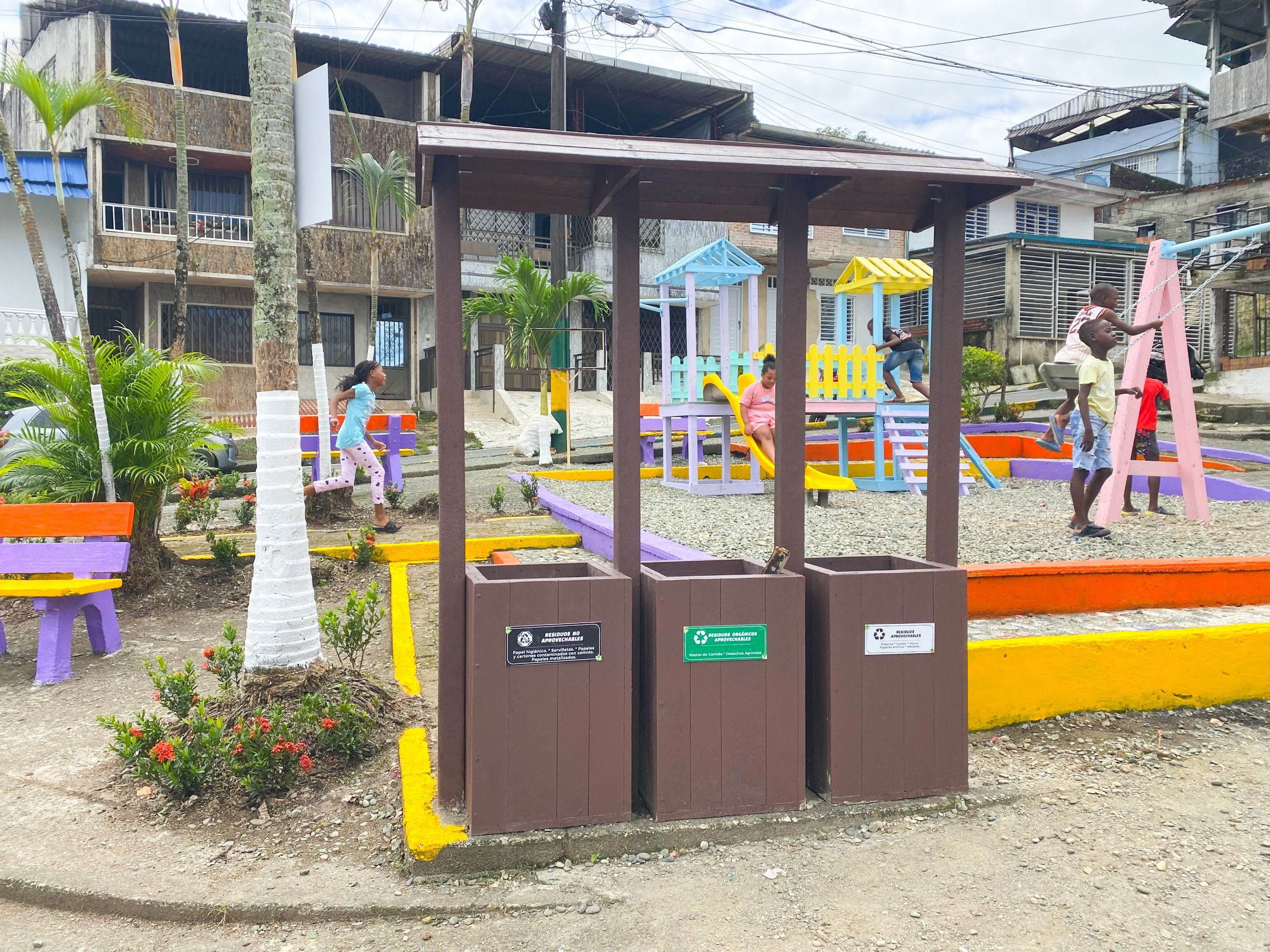 EPA Buenaventura transforma la ciudad con cinco parques ecológicos construidos en madera plástica reciclada