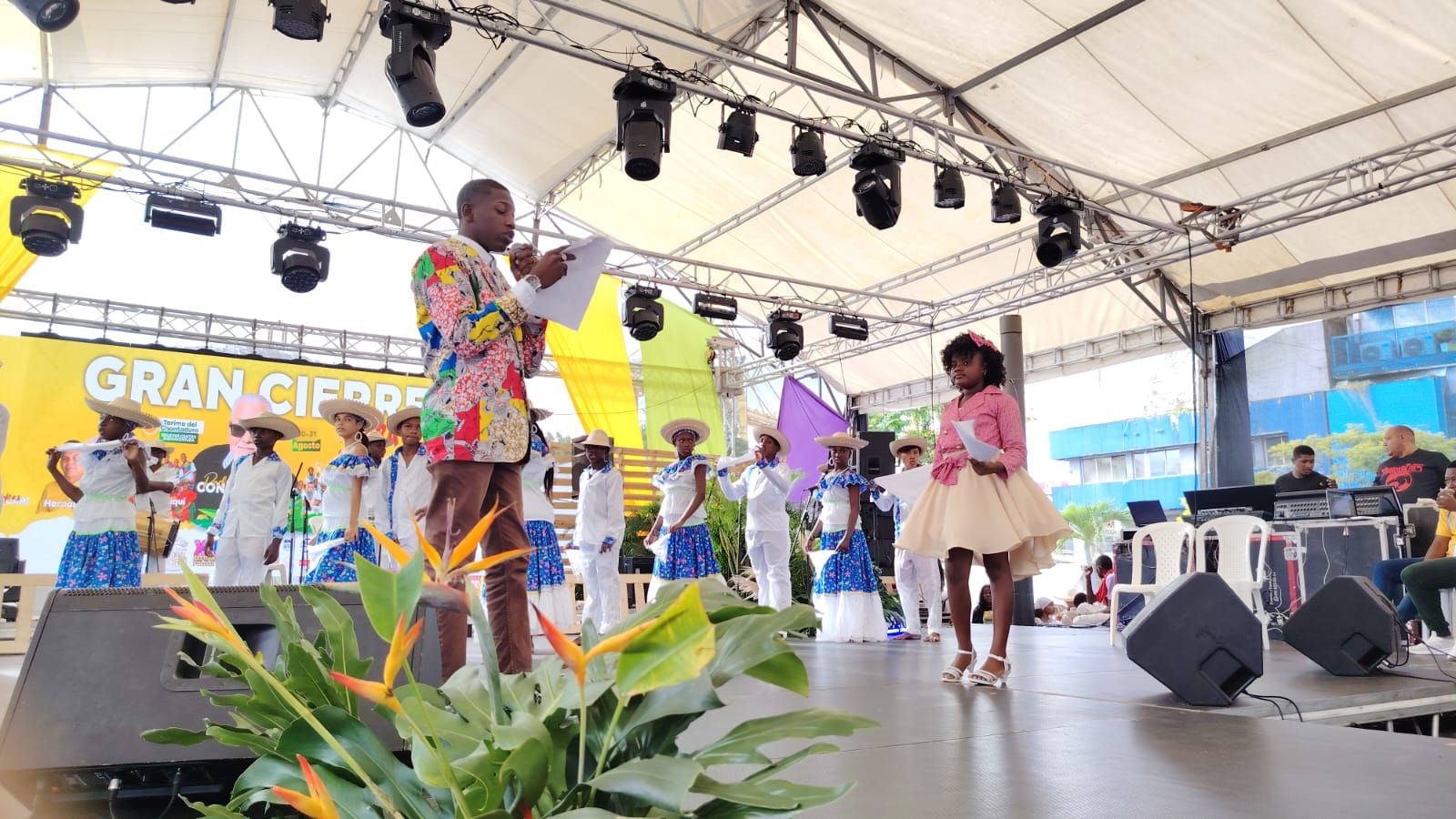 Niños brillaron en el XII Festivalito Folclórico Infantil en Buenaventura