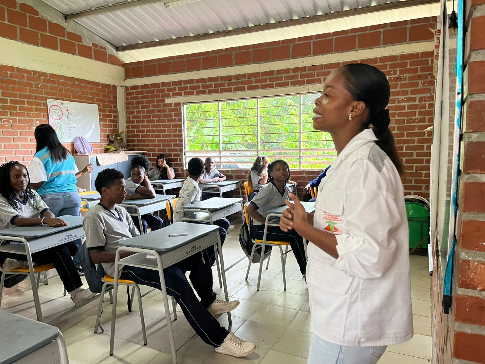 Equipo interinstitucional trabajó con los estudiantes del colegio Atanasio Girardot el tema de salud mental