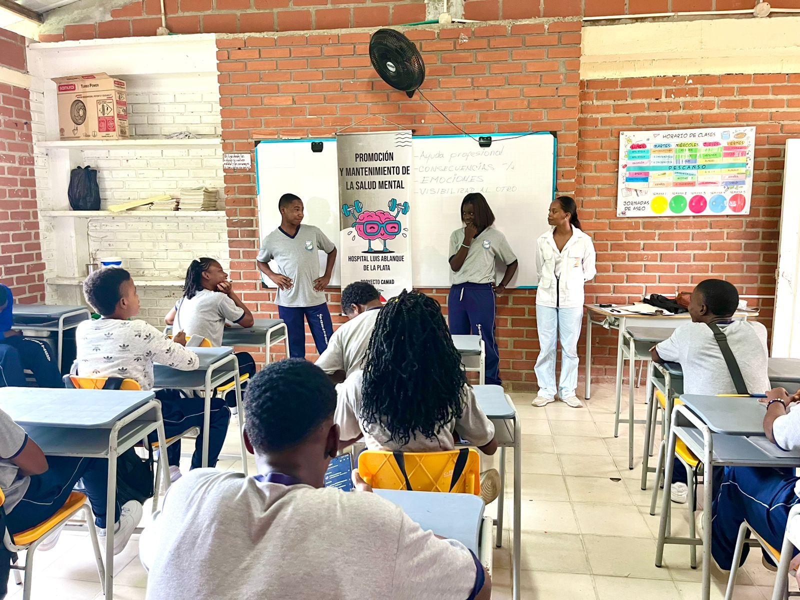 Equipo interinstitucional trabajó con los estudiantes del colegio Atanasio Girardot el tema de salud mental