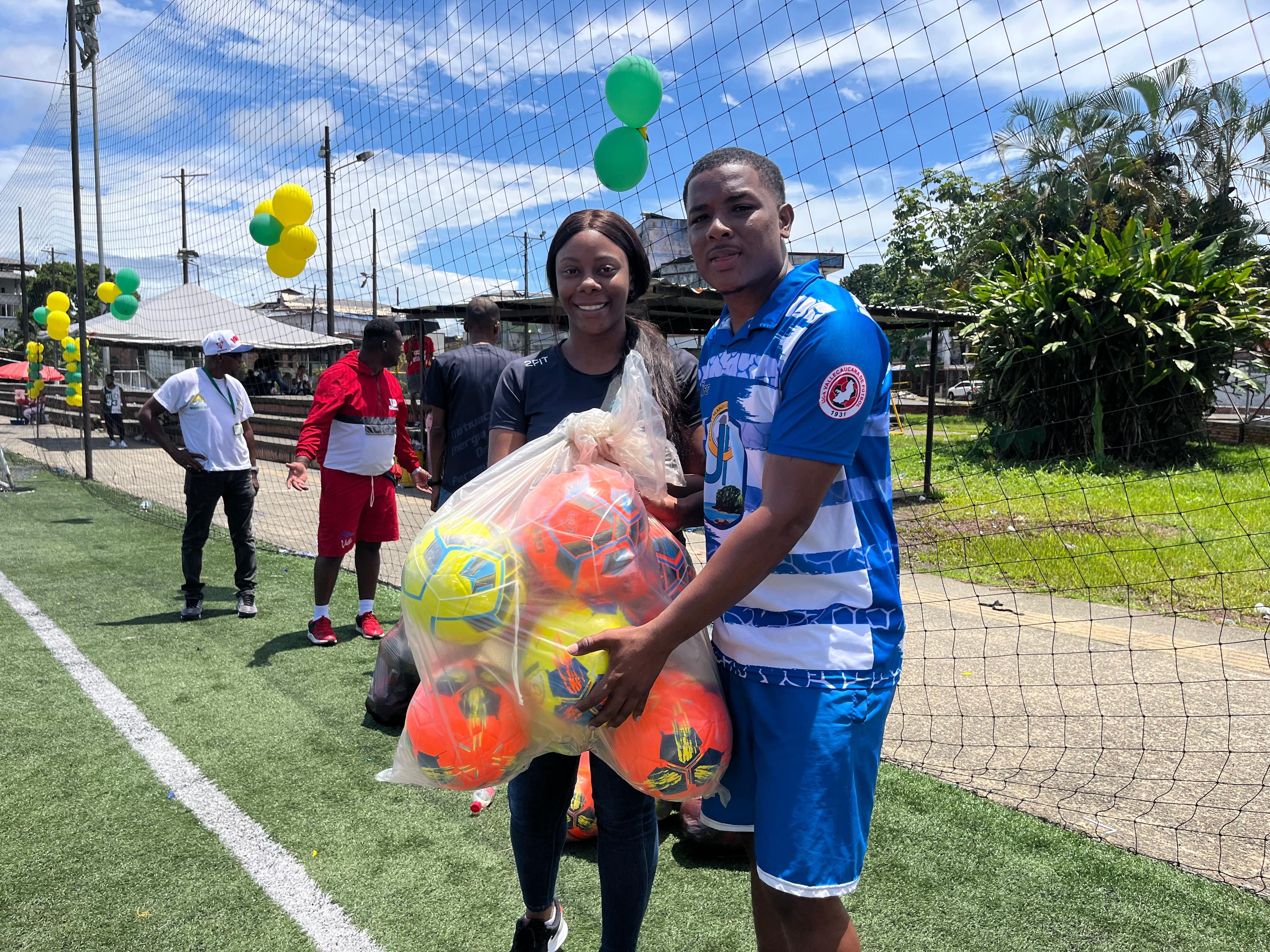 InderBuenaventura culminó con éxito torneo de semilleros de fútbol en el Distrito