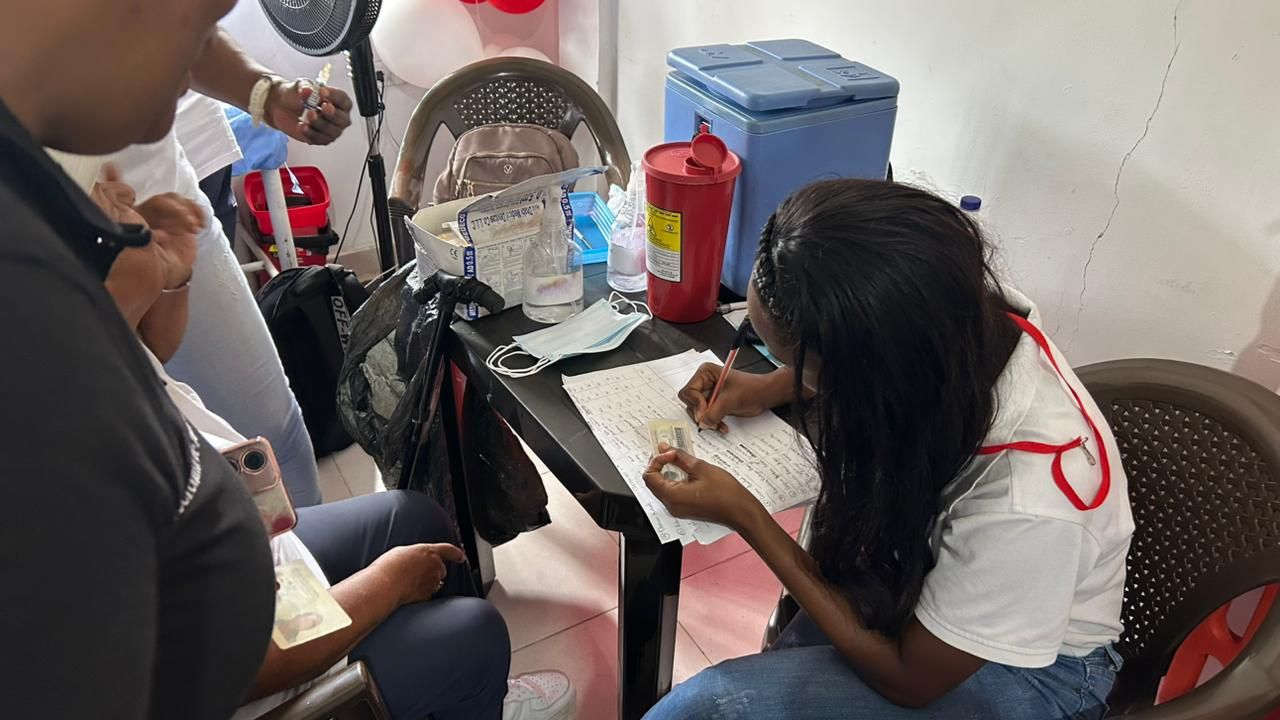 Salud llega a los Centros Vida 120 adultos mayores recibieron atención integral en Buenaventura