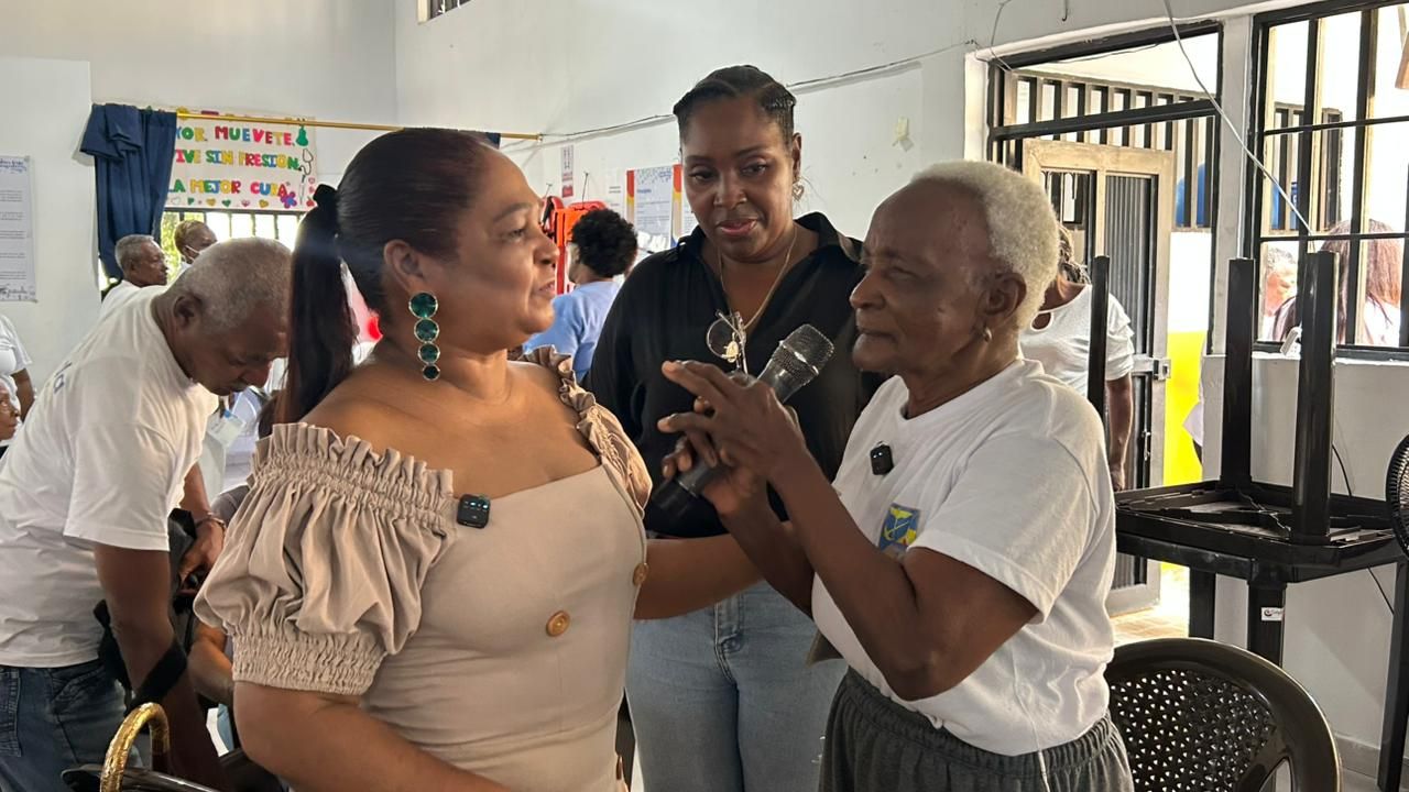 Salud llega a los Centros Vida 120 adultos mayores recibieron atención integral en Buenaventura