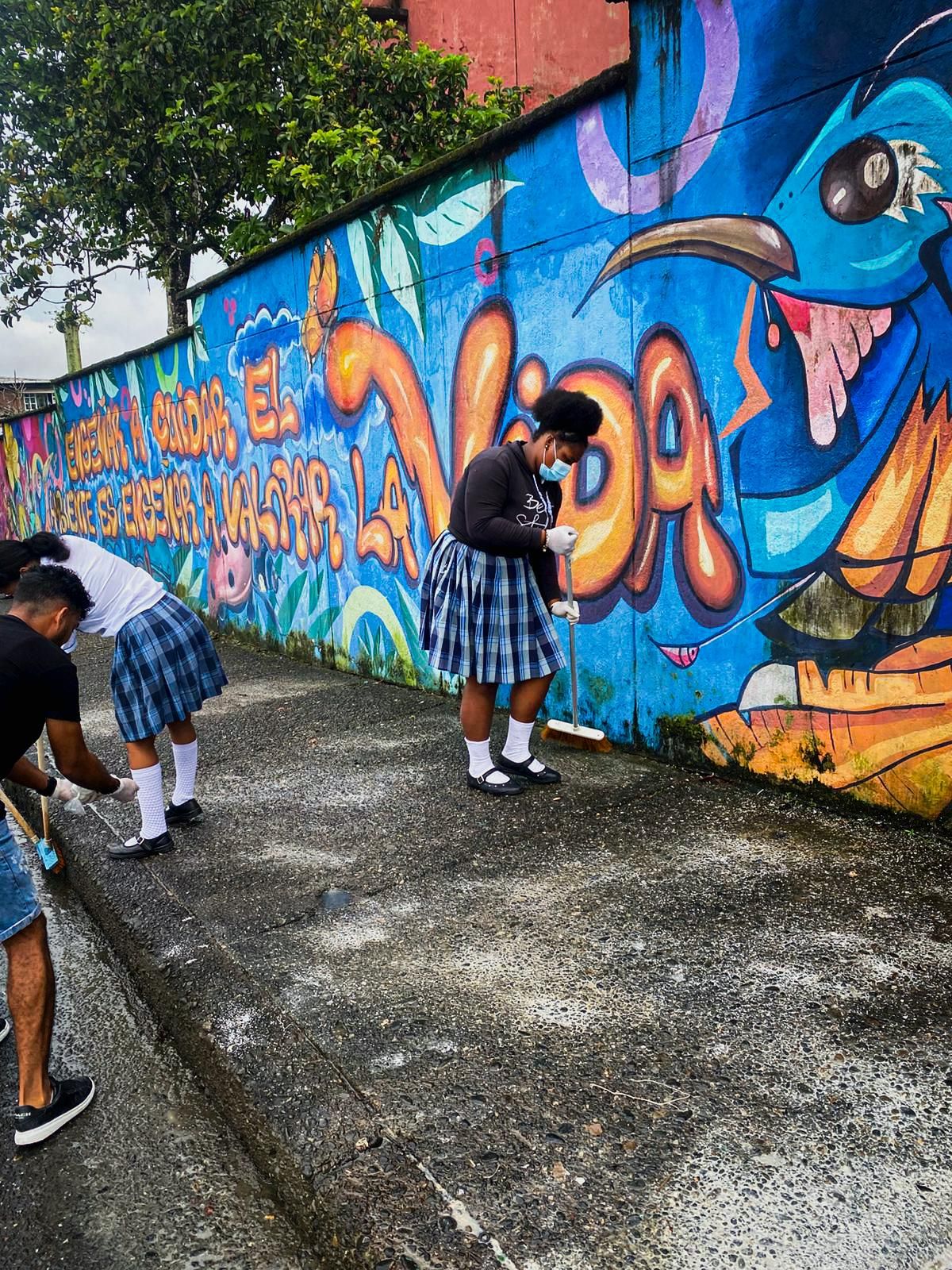 EPA Buenaventura impulsa la educación ambiental a través del arte mural