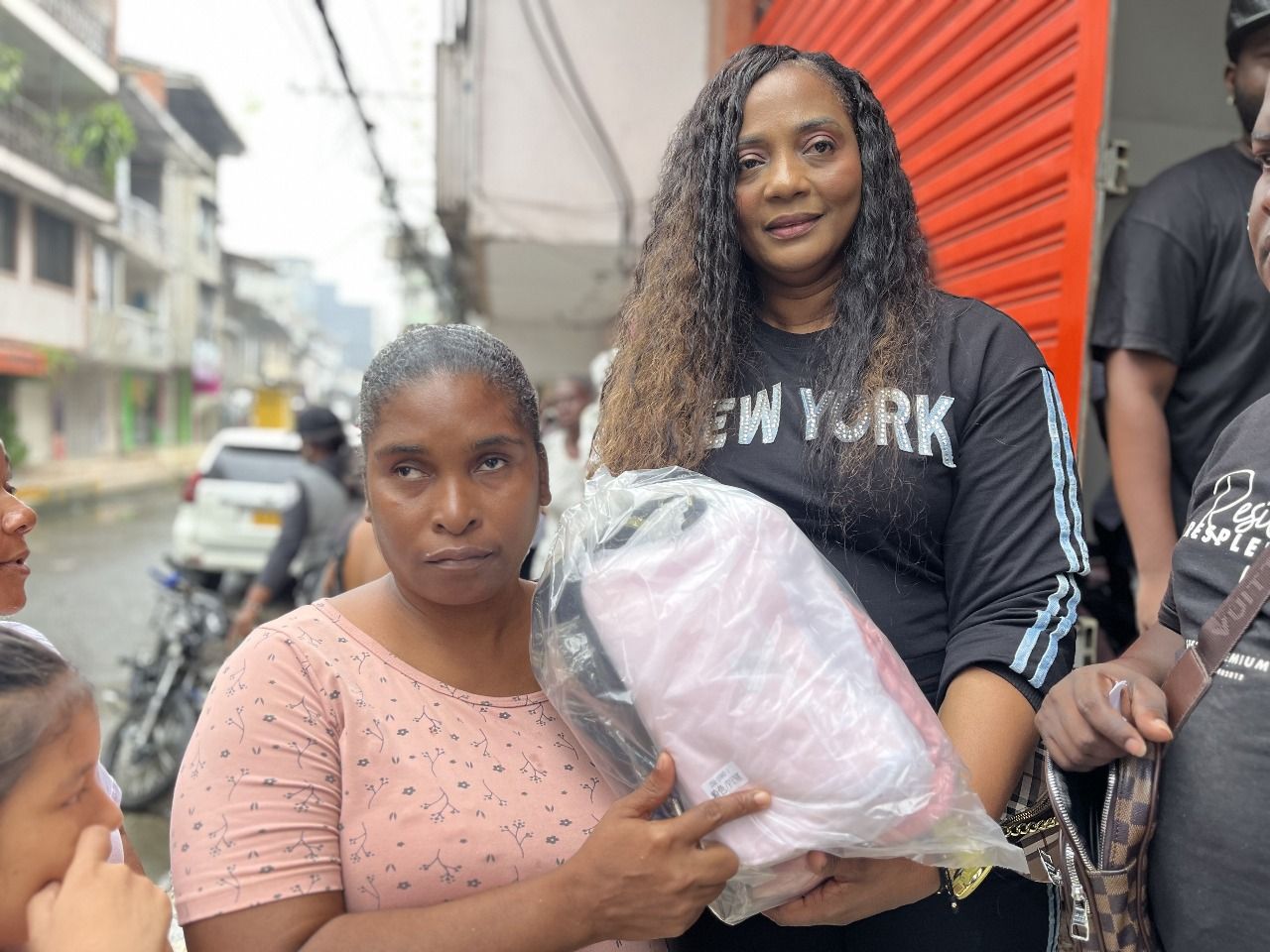 Alcaldía de Buenaventura y DIAN entregan donativos para el bienestar social